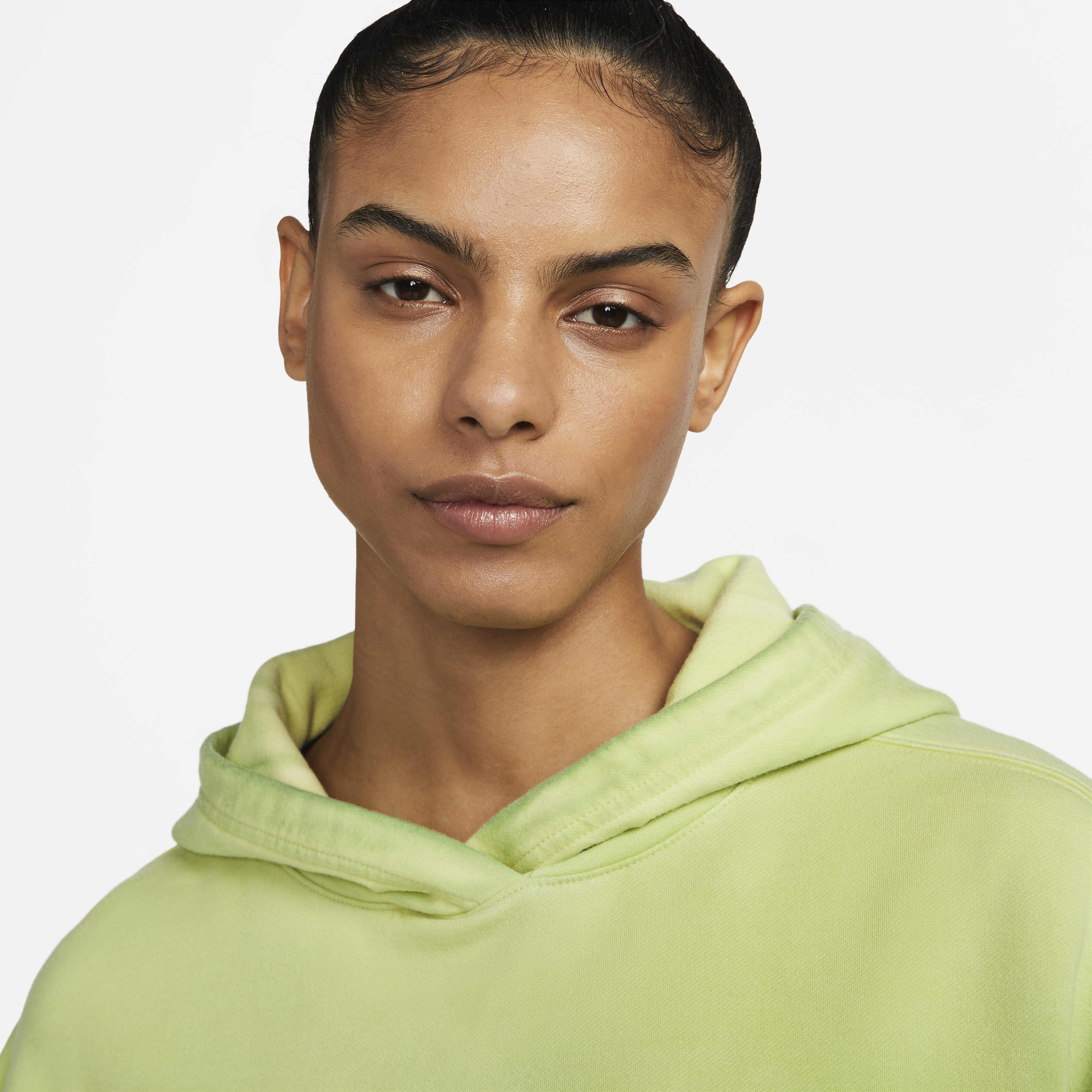 Nike Yoga Luxe image number 2