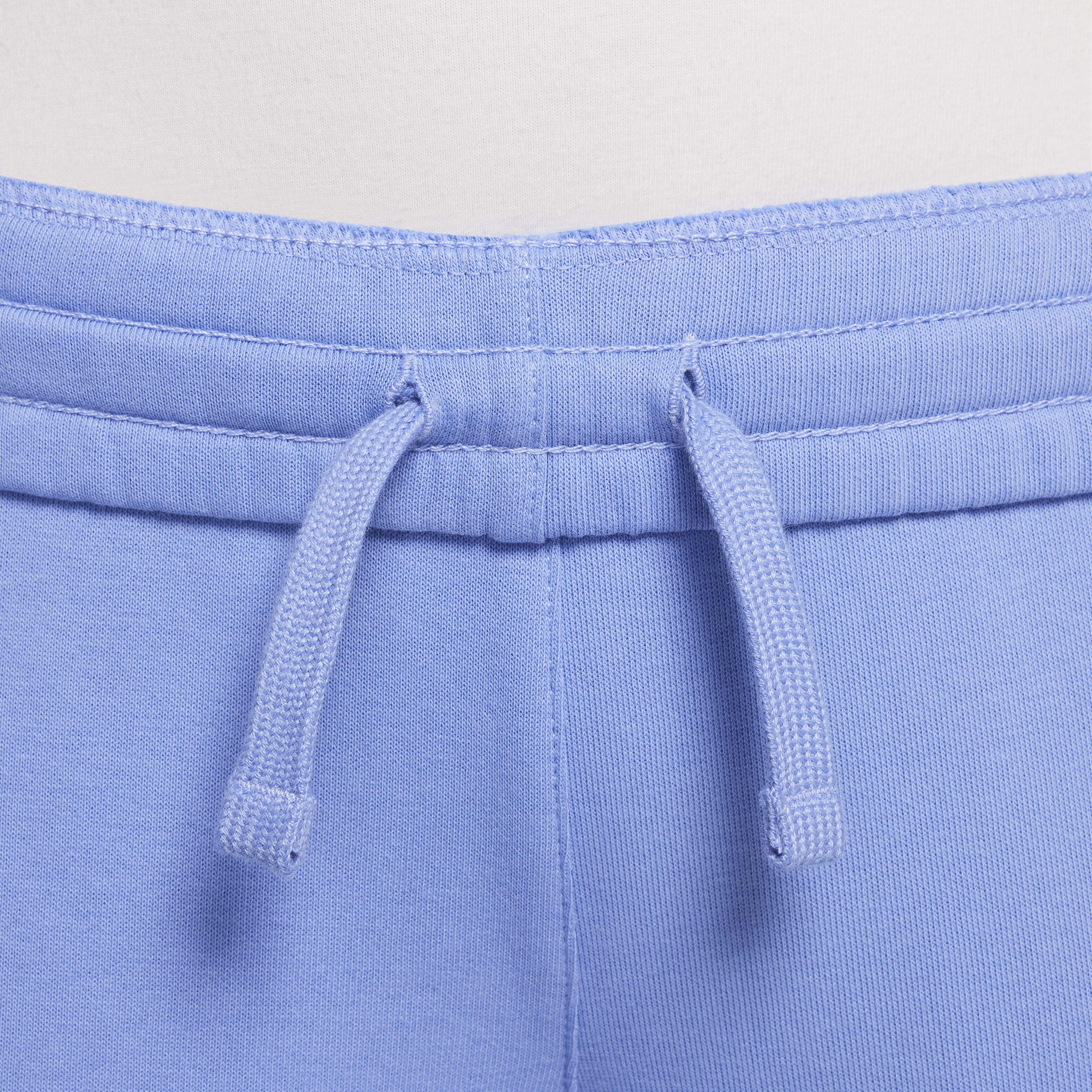 نايكي سبورتسوير كلوب فليس image number 2