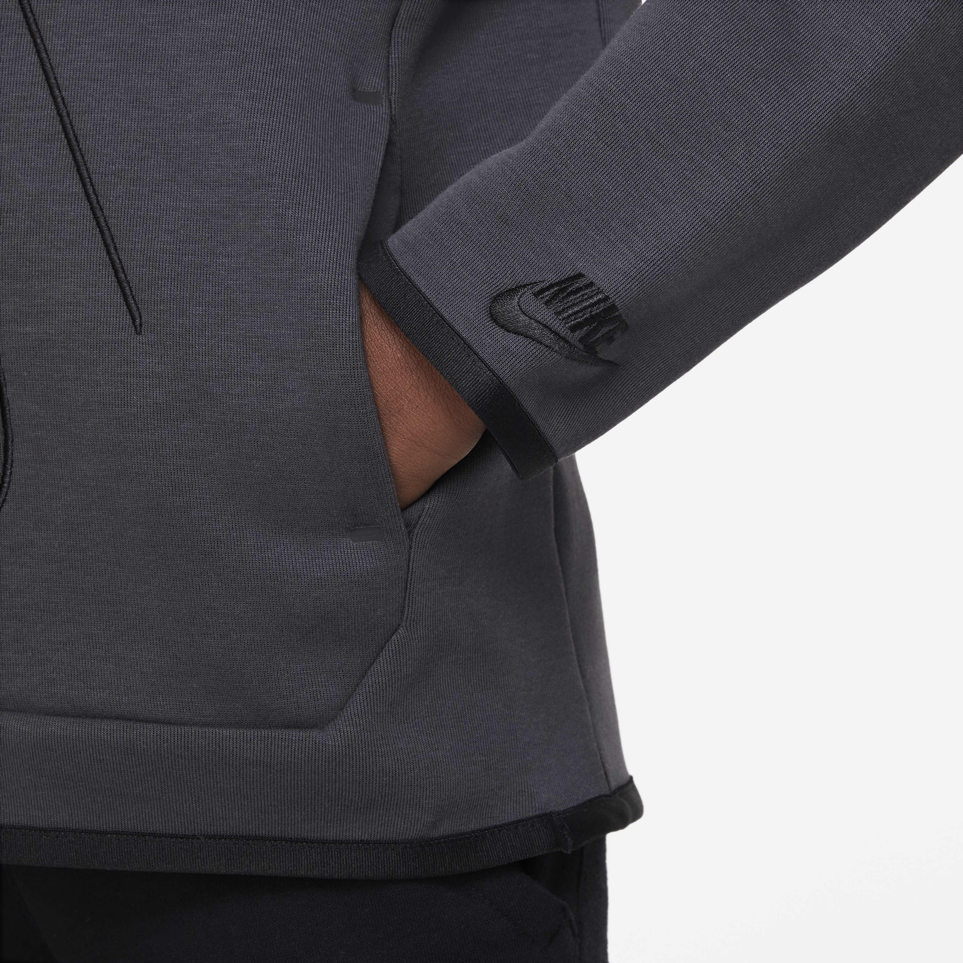 Nike Sportswear Tech Fleece image number 3