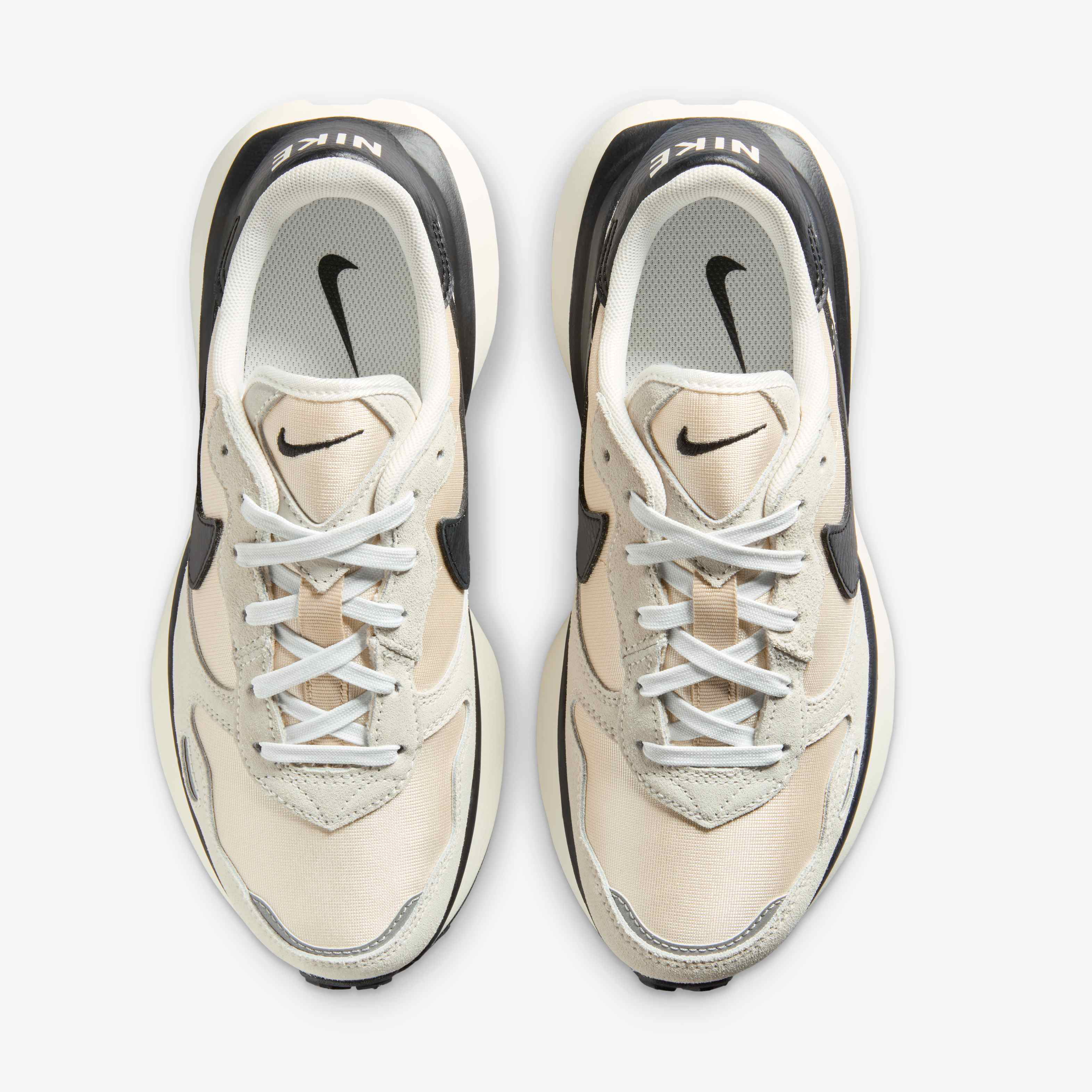 نايكي فينيكس وافل image number 4