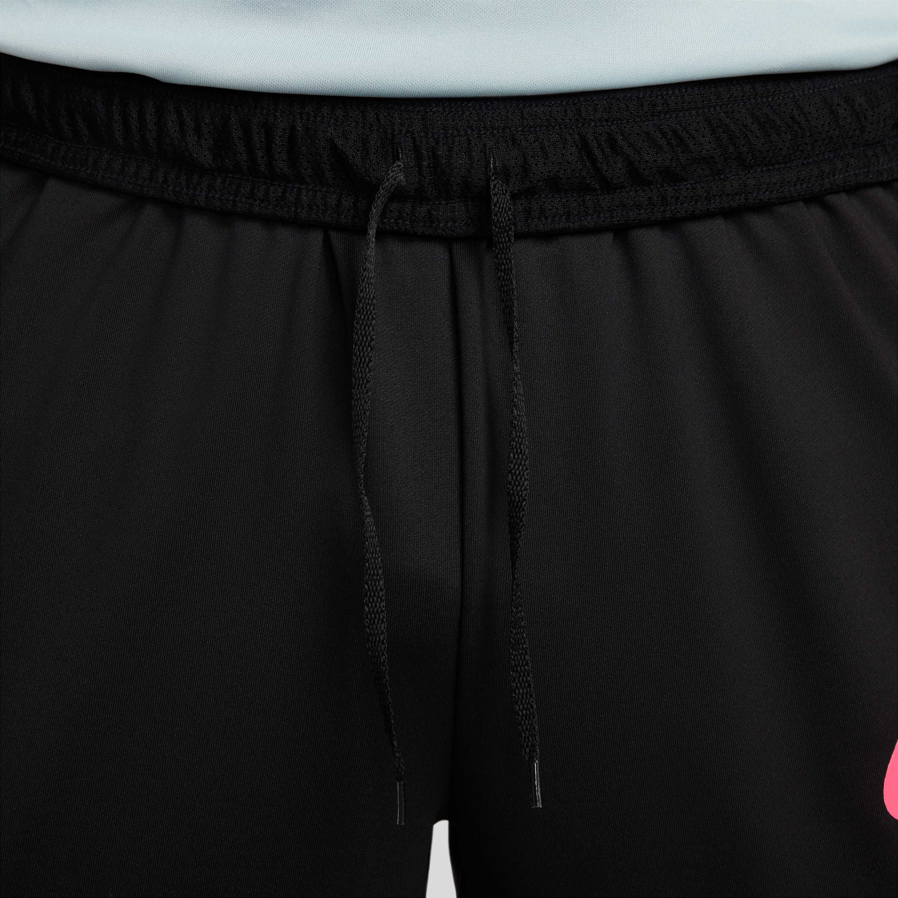 Nike Strike image number 2