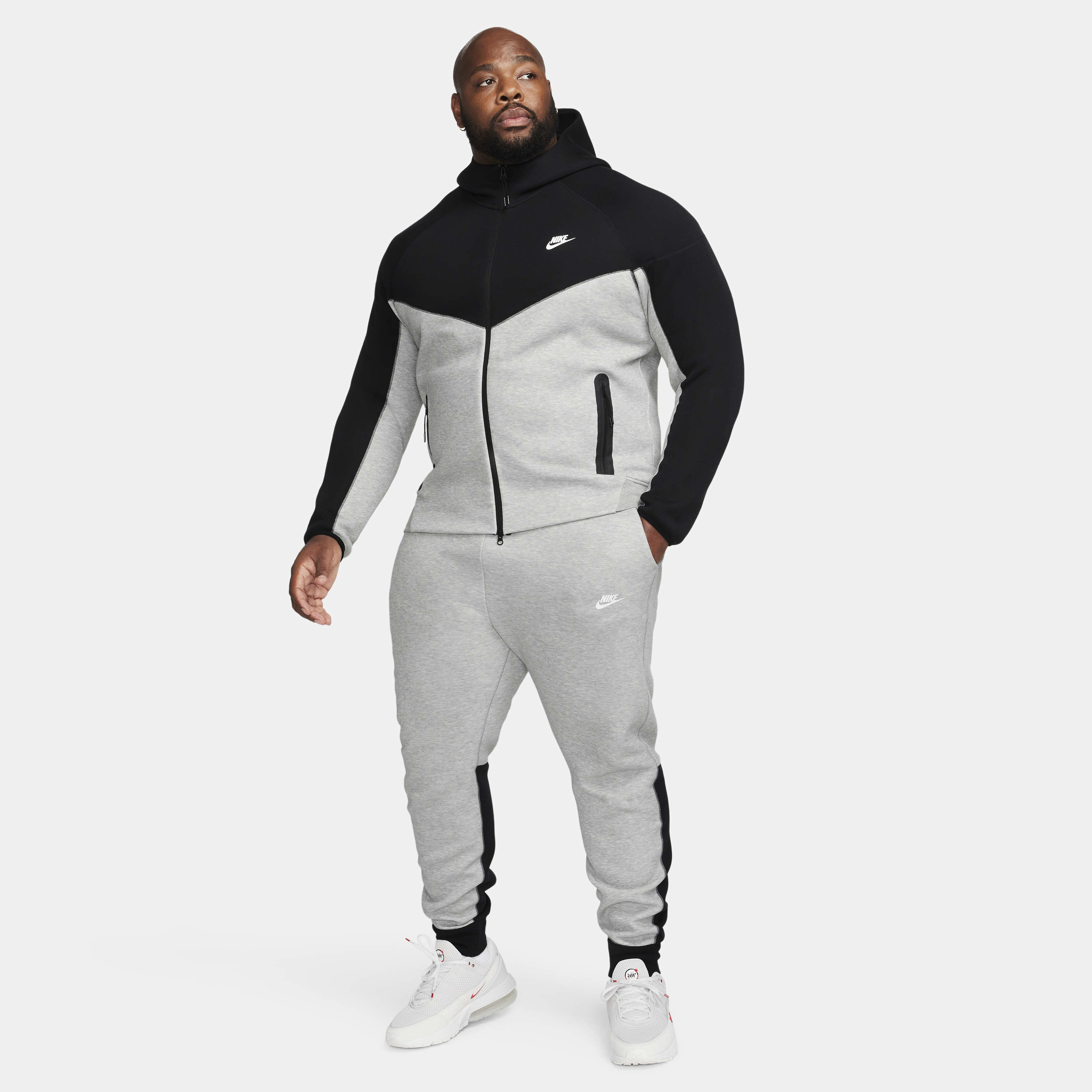 Nike Sportswear Tech Fleece image number 18