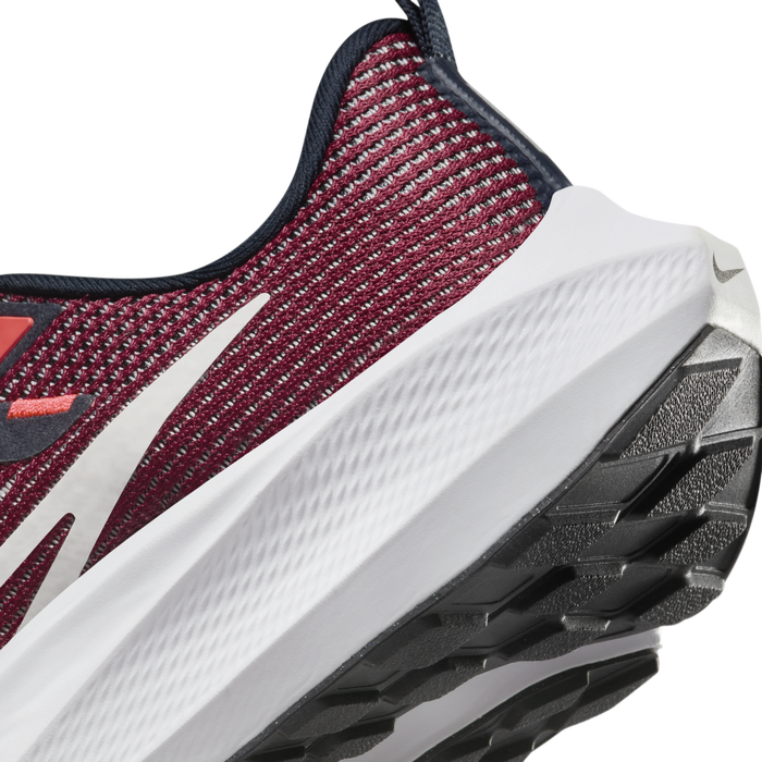 Shop Air Zoom Pegasus 40 Older Kids Road Running Shoes Nike KSA