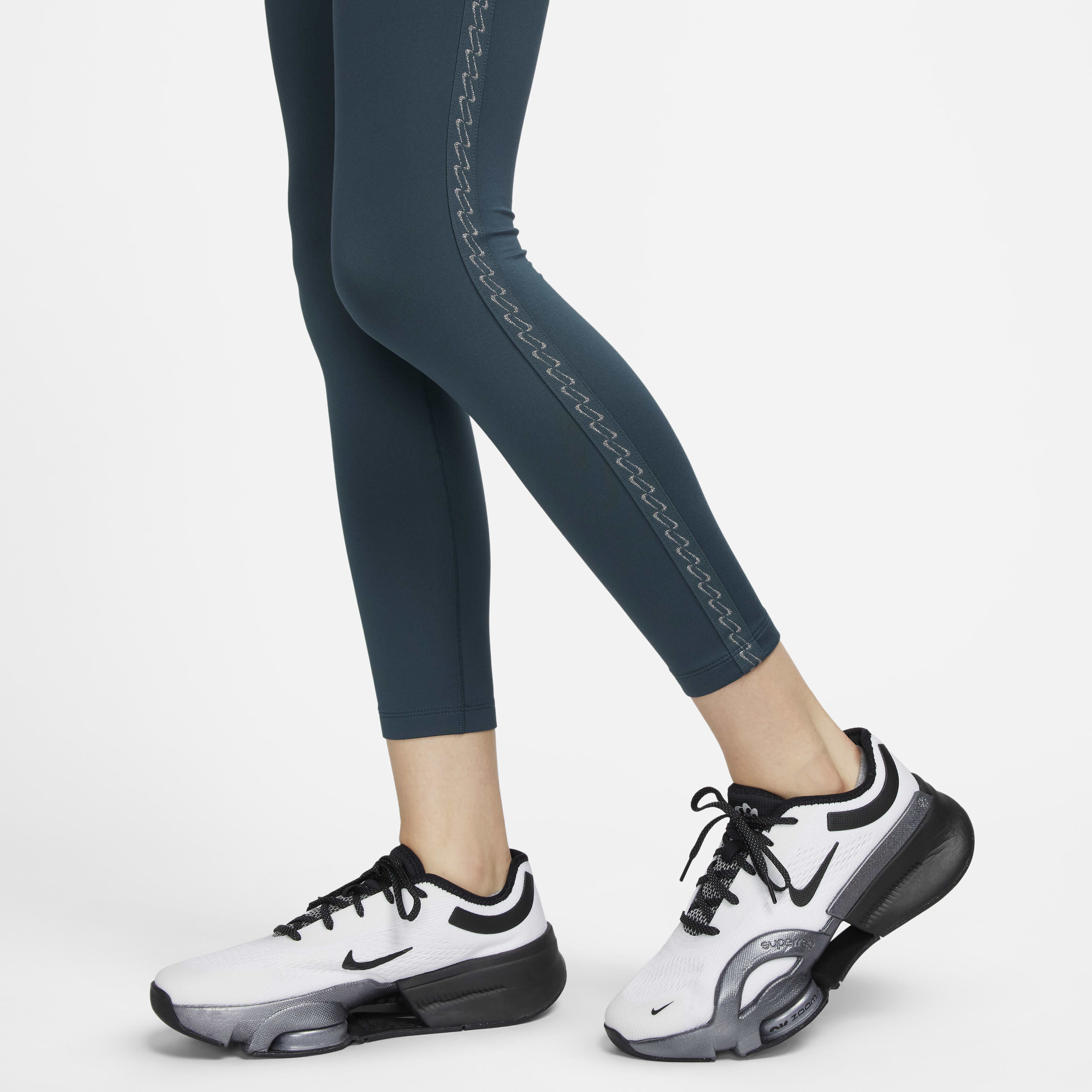 Nike One image number 3