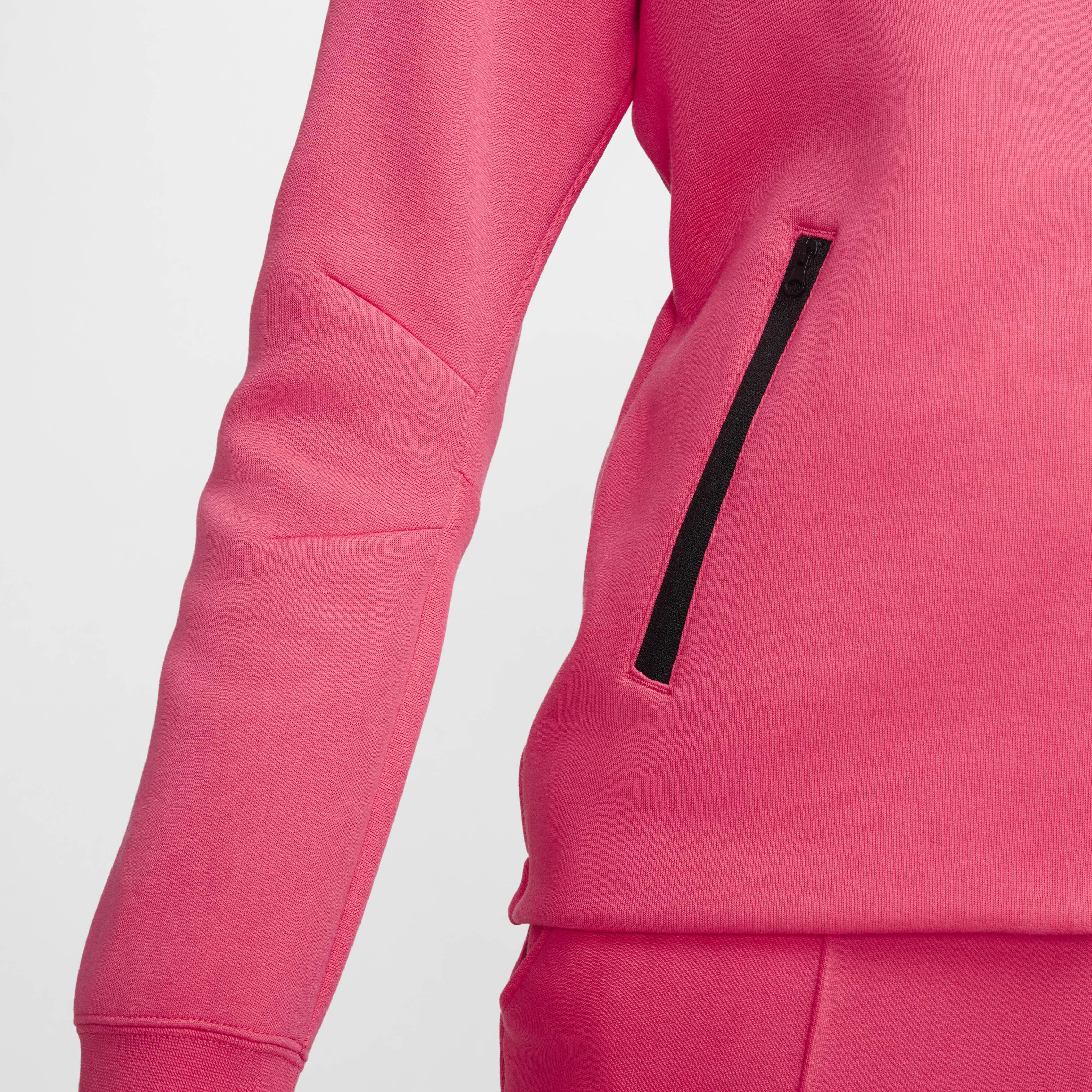 نايكي سبورتسوير تك فليس ويندرانر image number 6