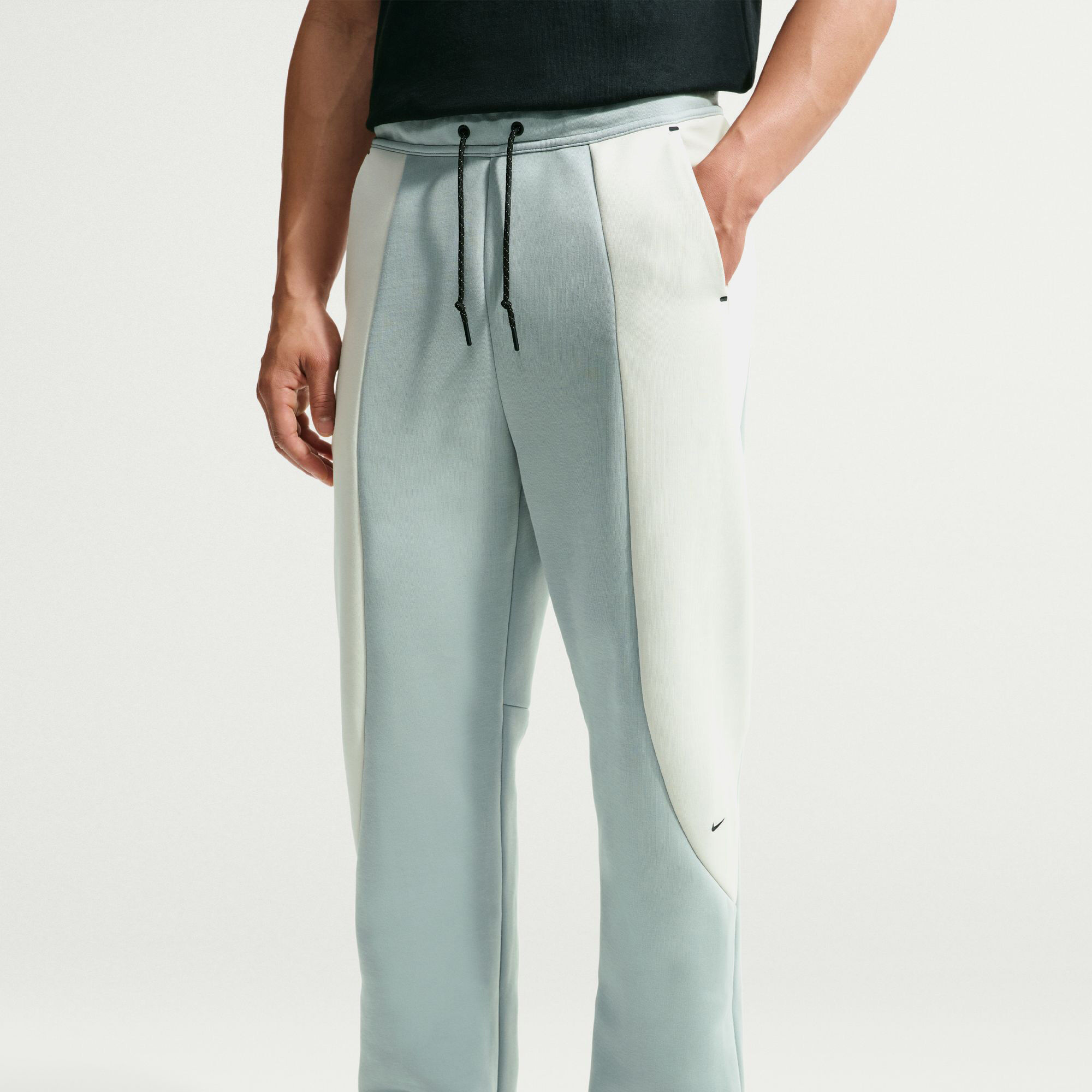 Nike Tech image number 2