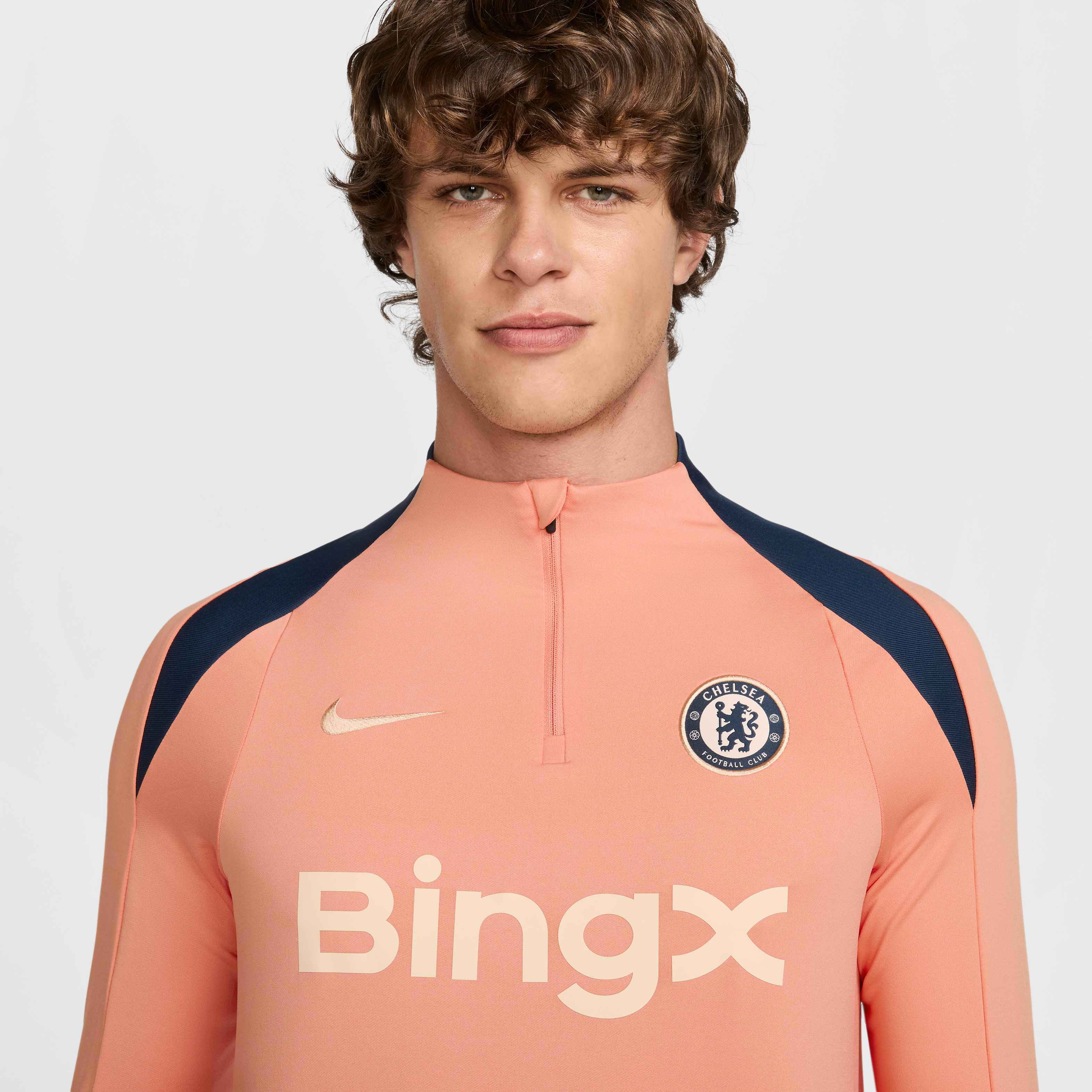 Chelsea F.C. Strike Special Edition image number 2