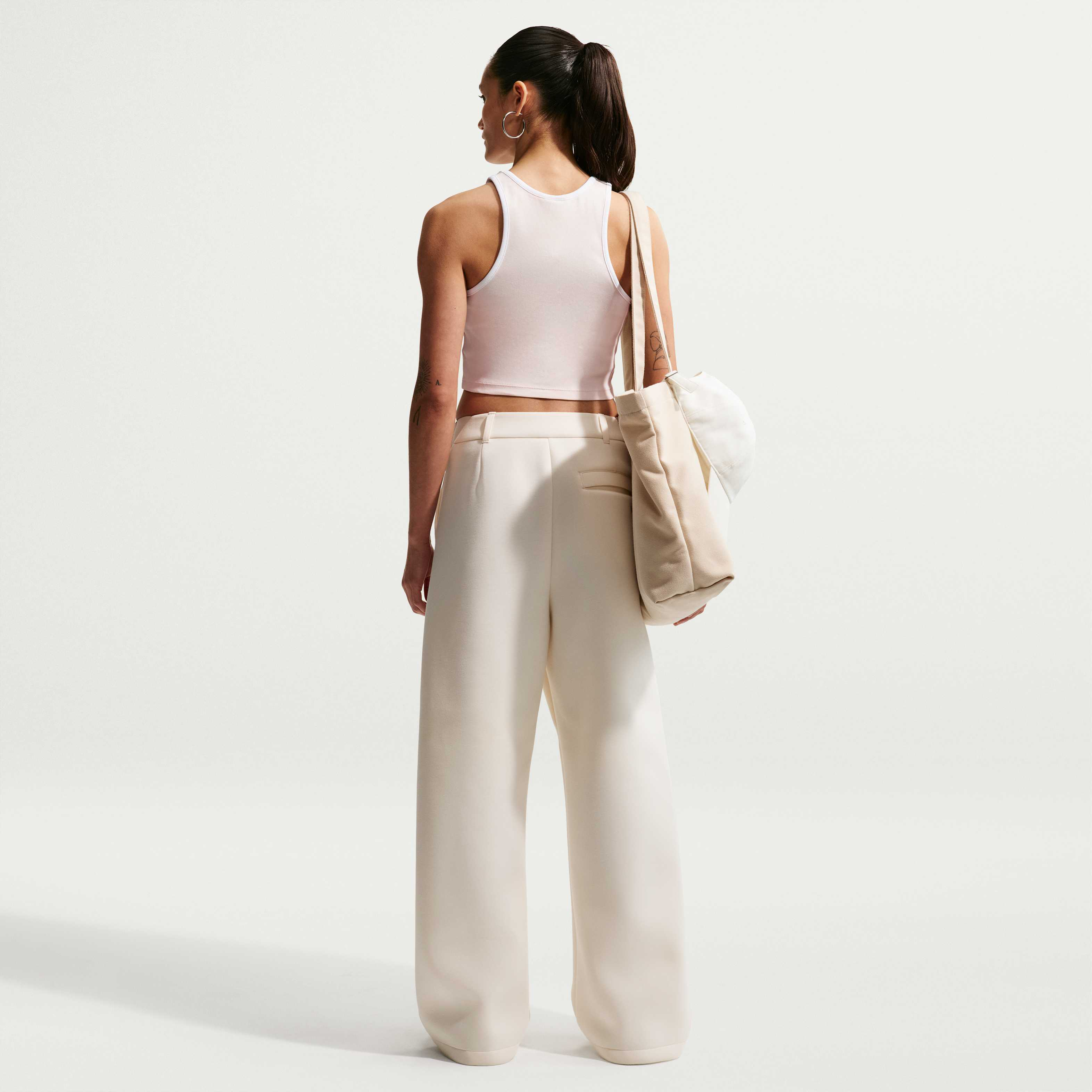 نايكي سبورتسوير image number 4