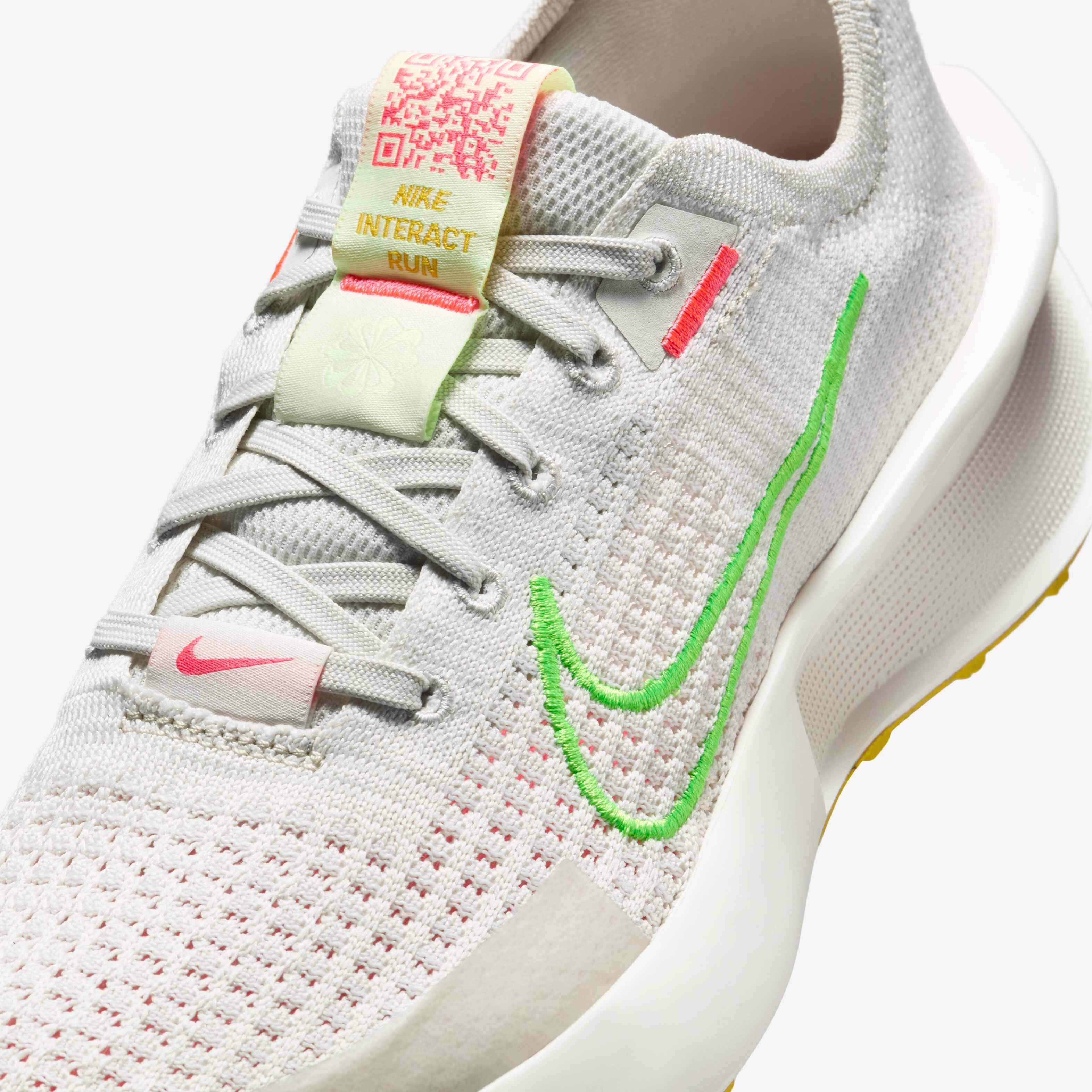 Nike Interact Run image number 6