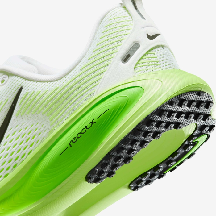 Nike Vomero 18 image number 7 Nike Vomero 18 image number 7