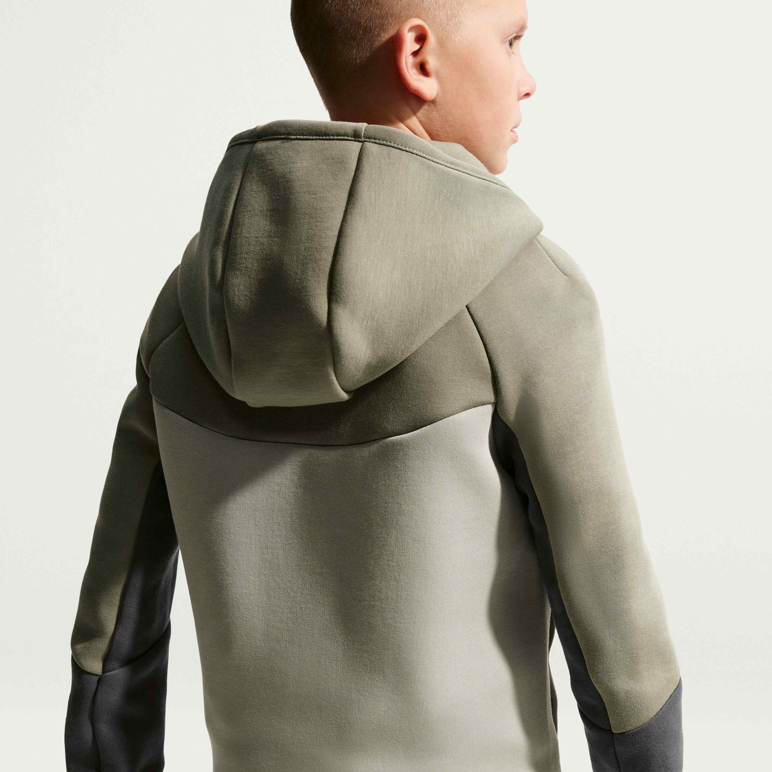 Nike Sportswear Tech Fleece image number 1