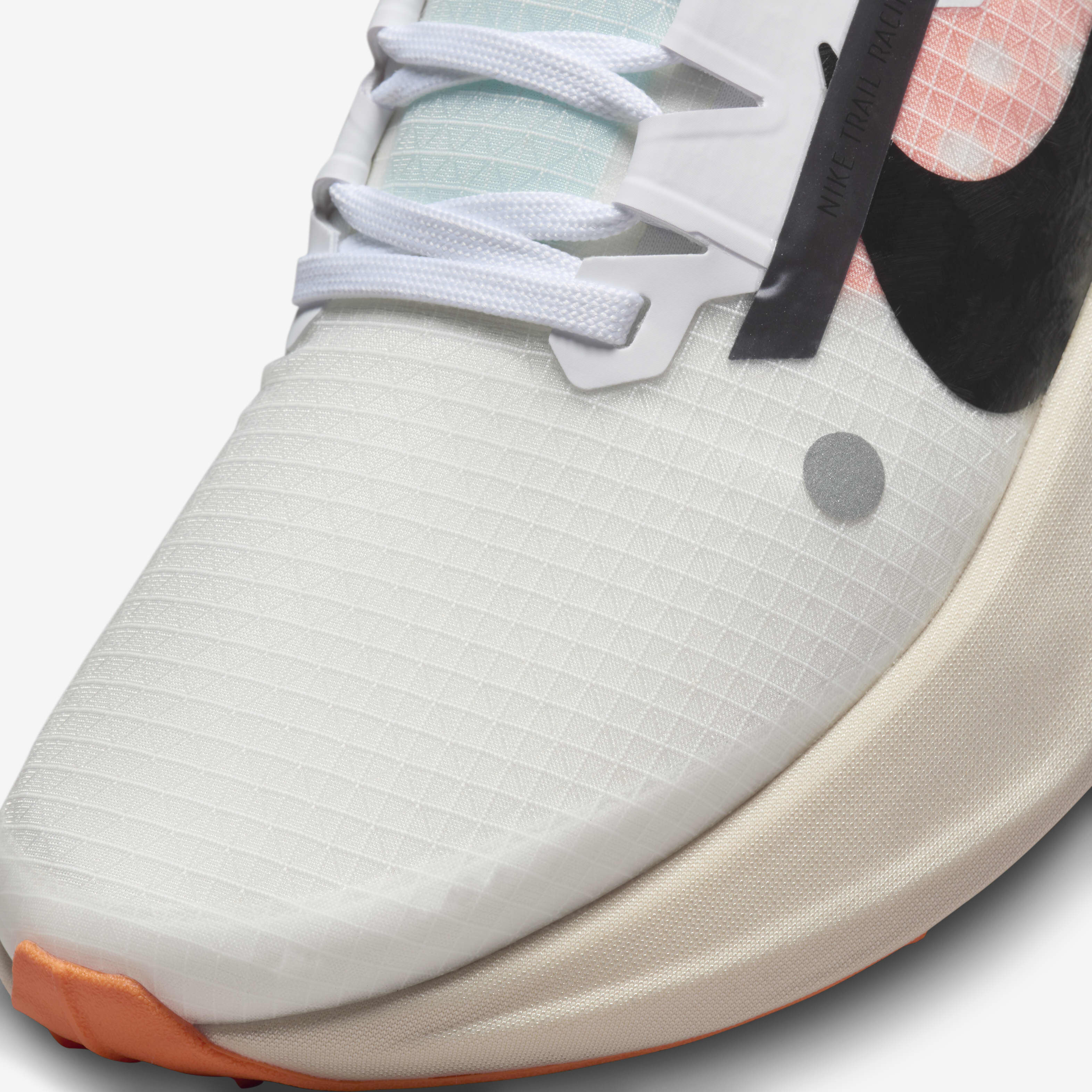 Nike Ultrafly image number 6