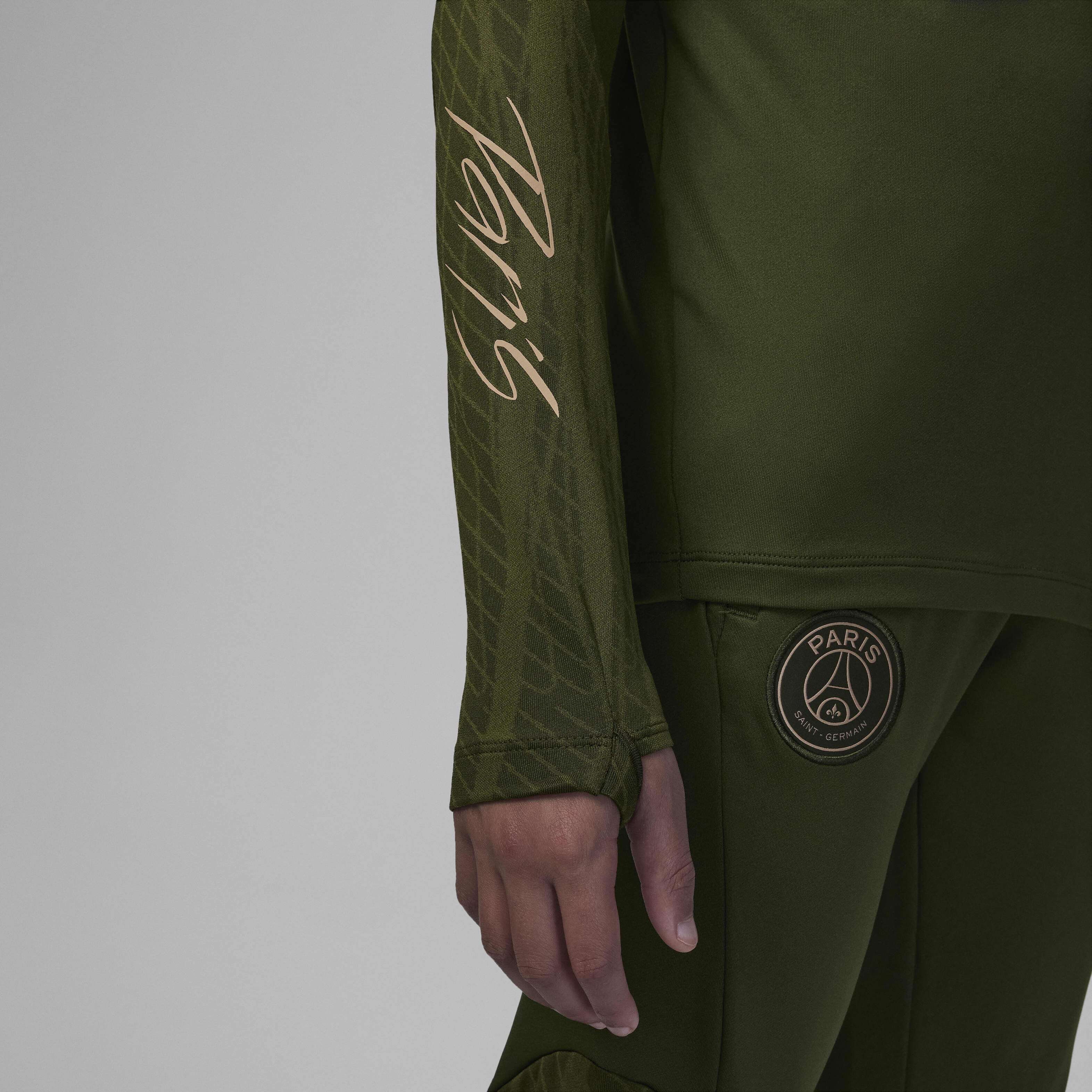 باريس سان جيرمان سترايك البديل image number 5