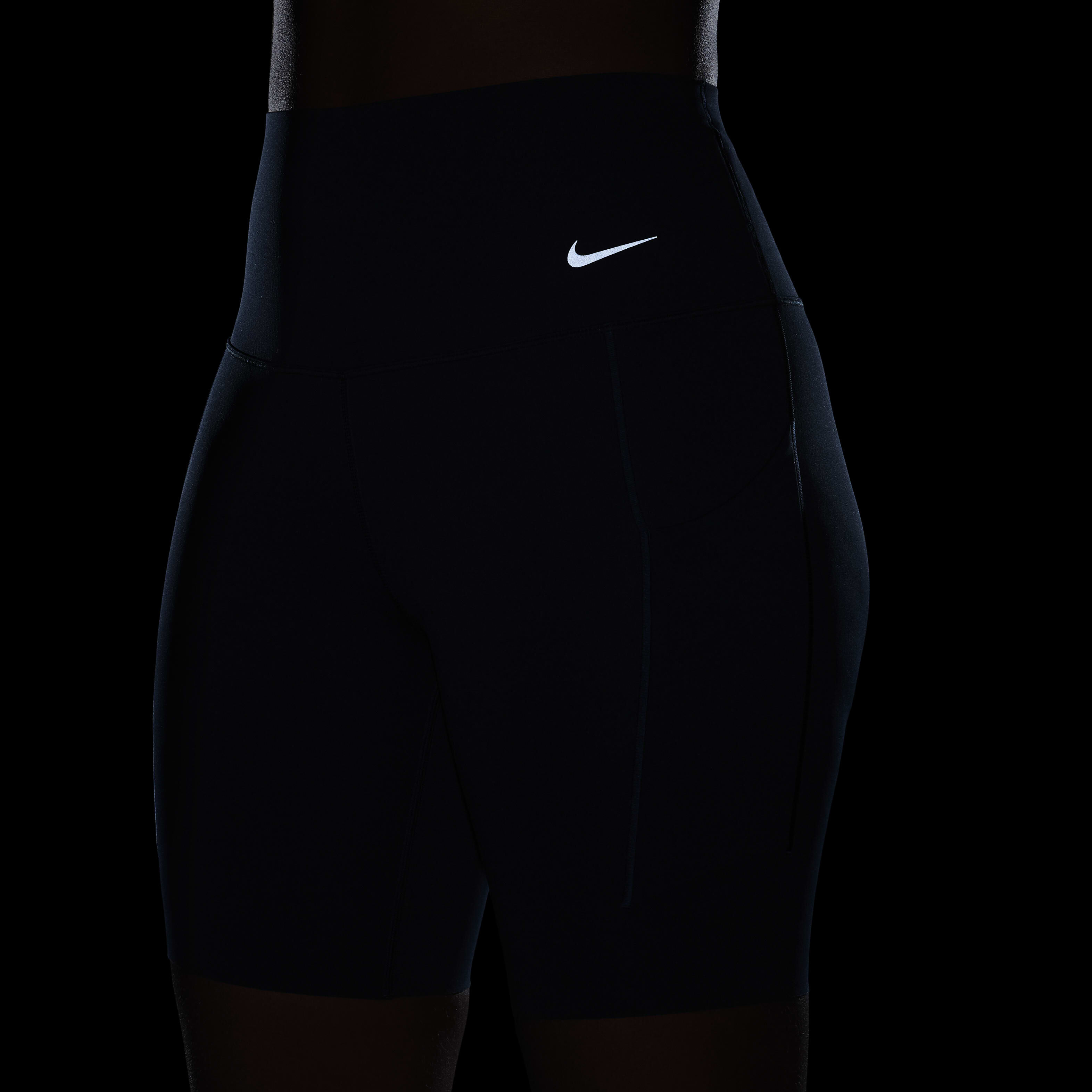 Nike Universa image number 7
