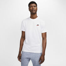 Nike Sportswear Club