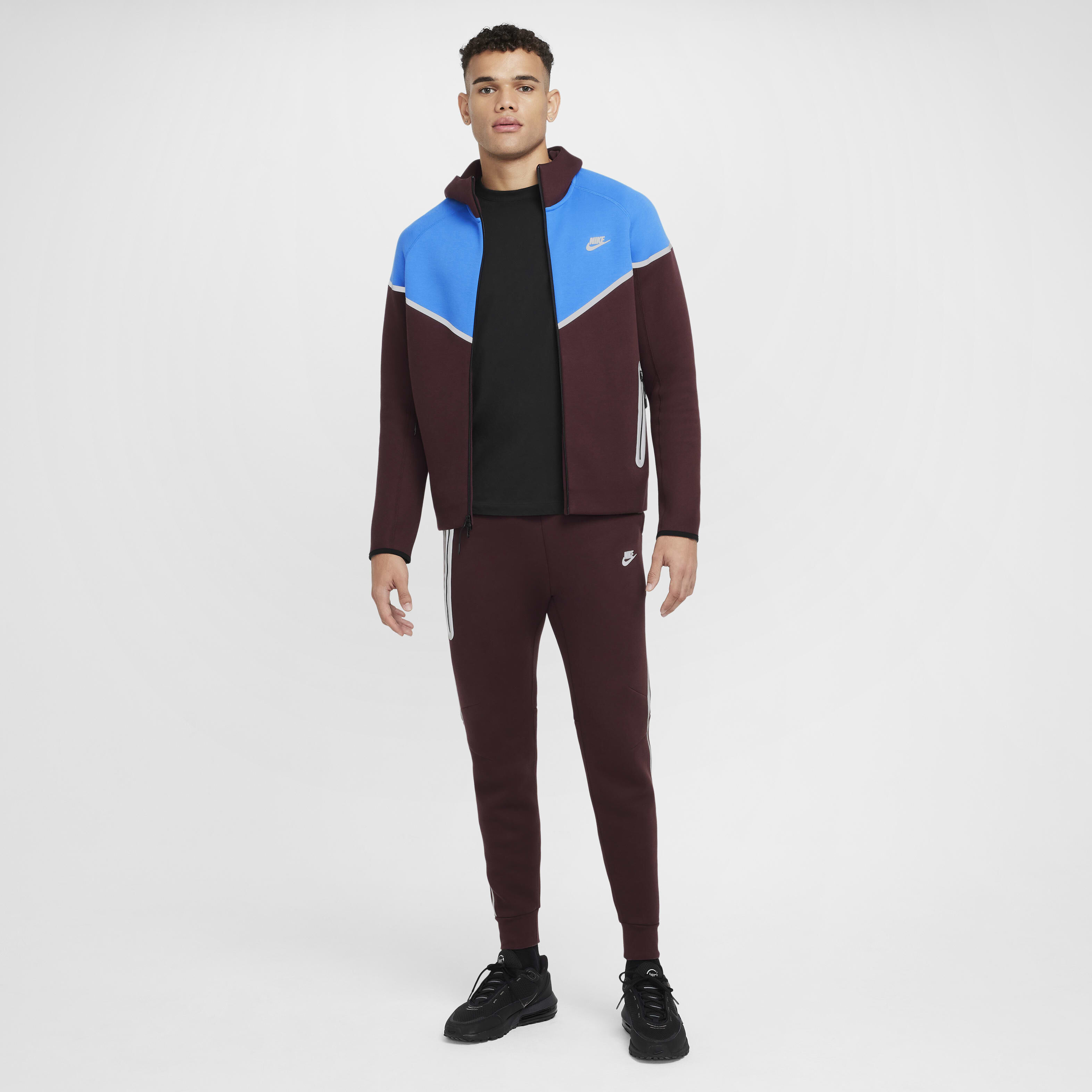 Nike Tech Windrunner image number 10