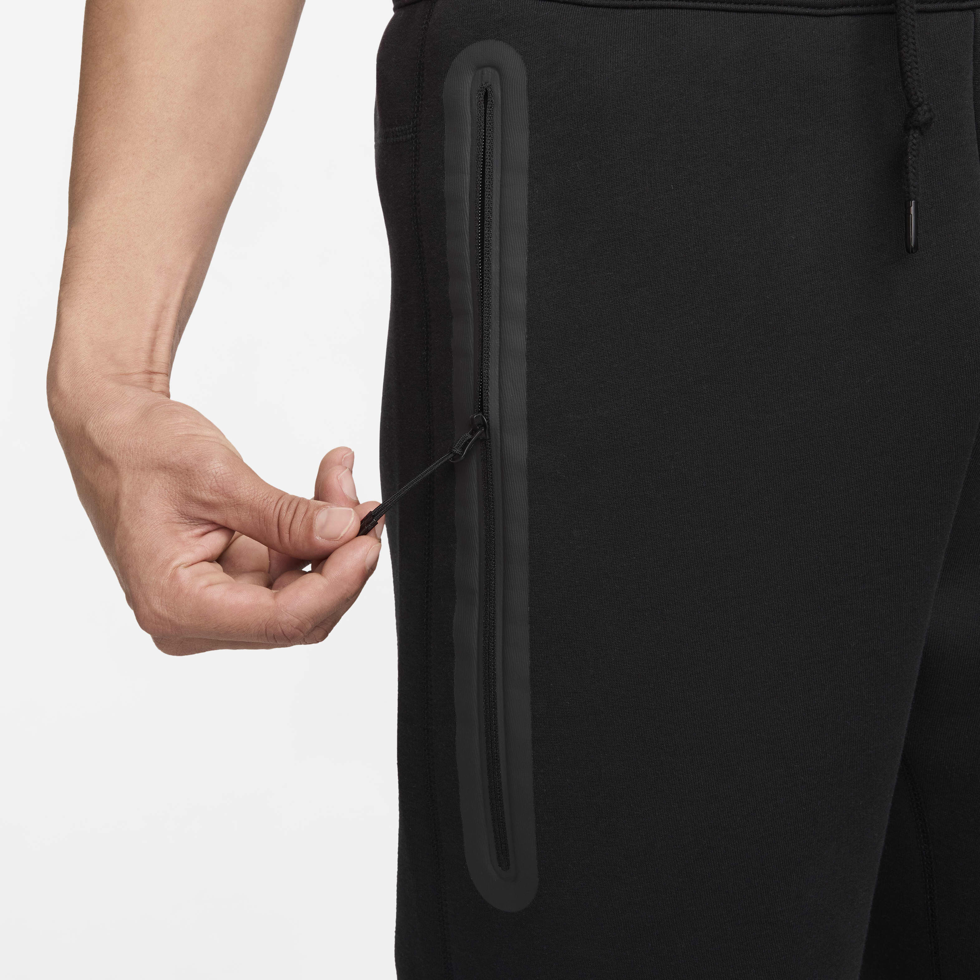 نايكي سبورتسويرت تك فليس image number 4