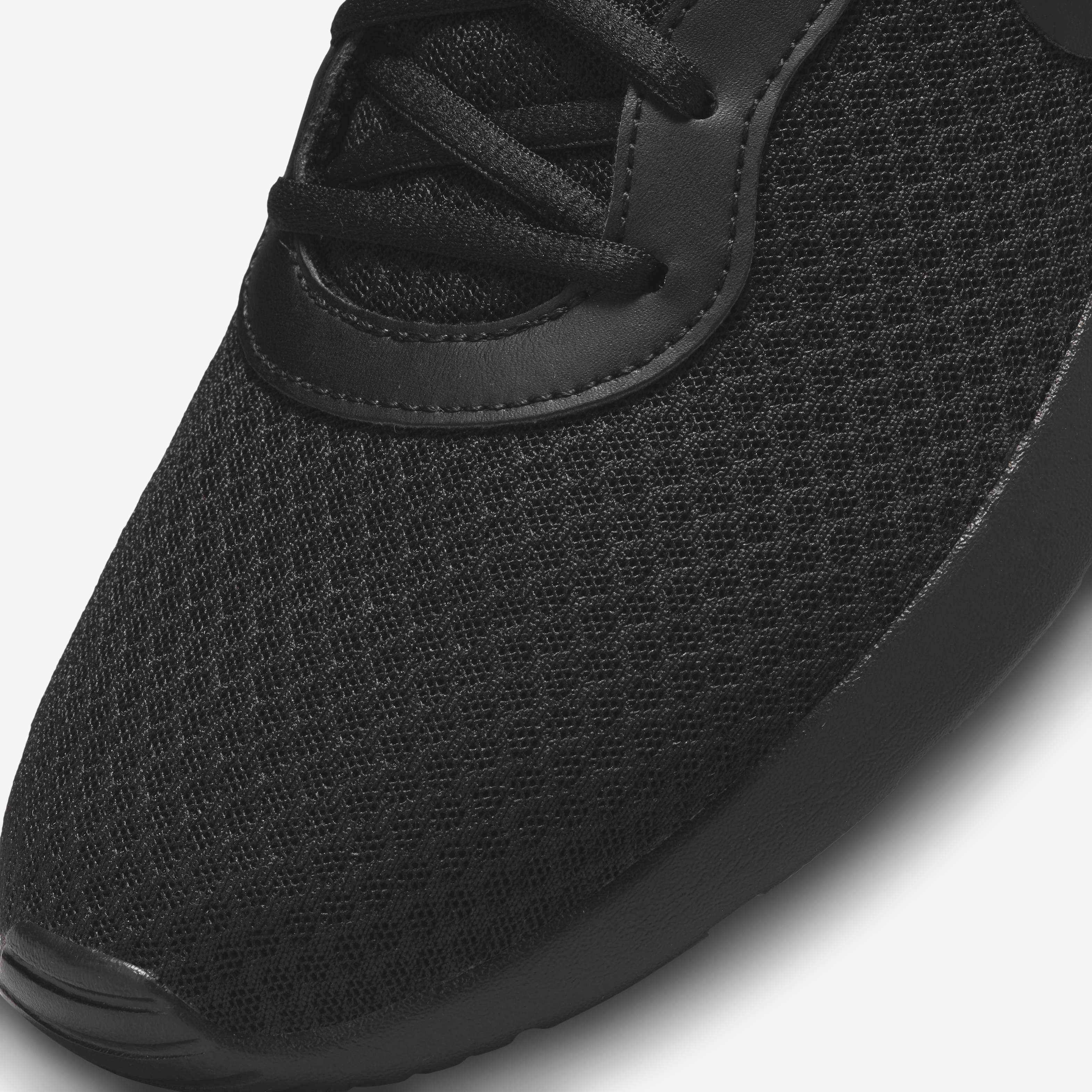 Buy Nike Tanjun Men s Shoes Nike Saudi Official