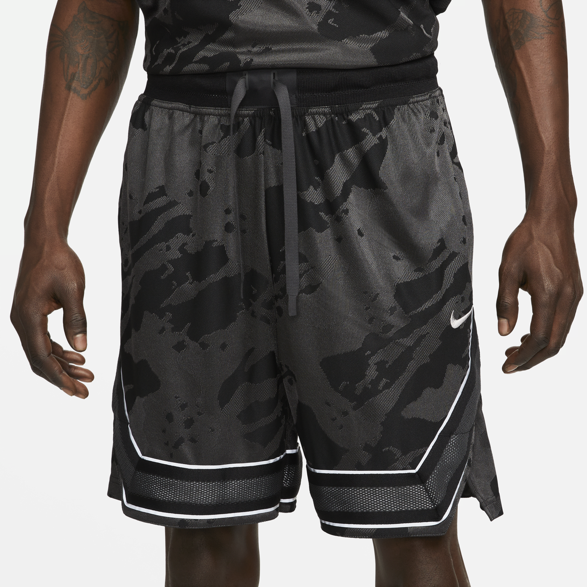 Kyrie hotsell elite shorts