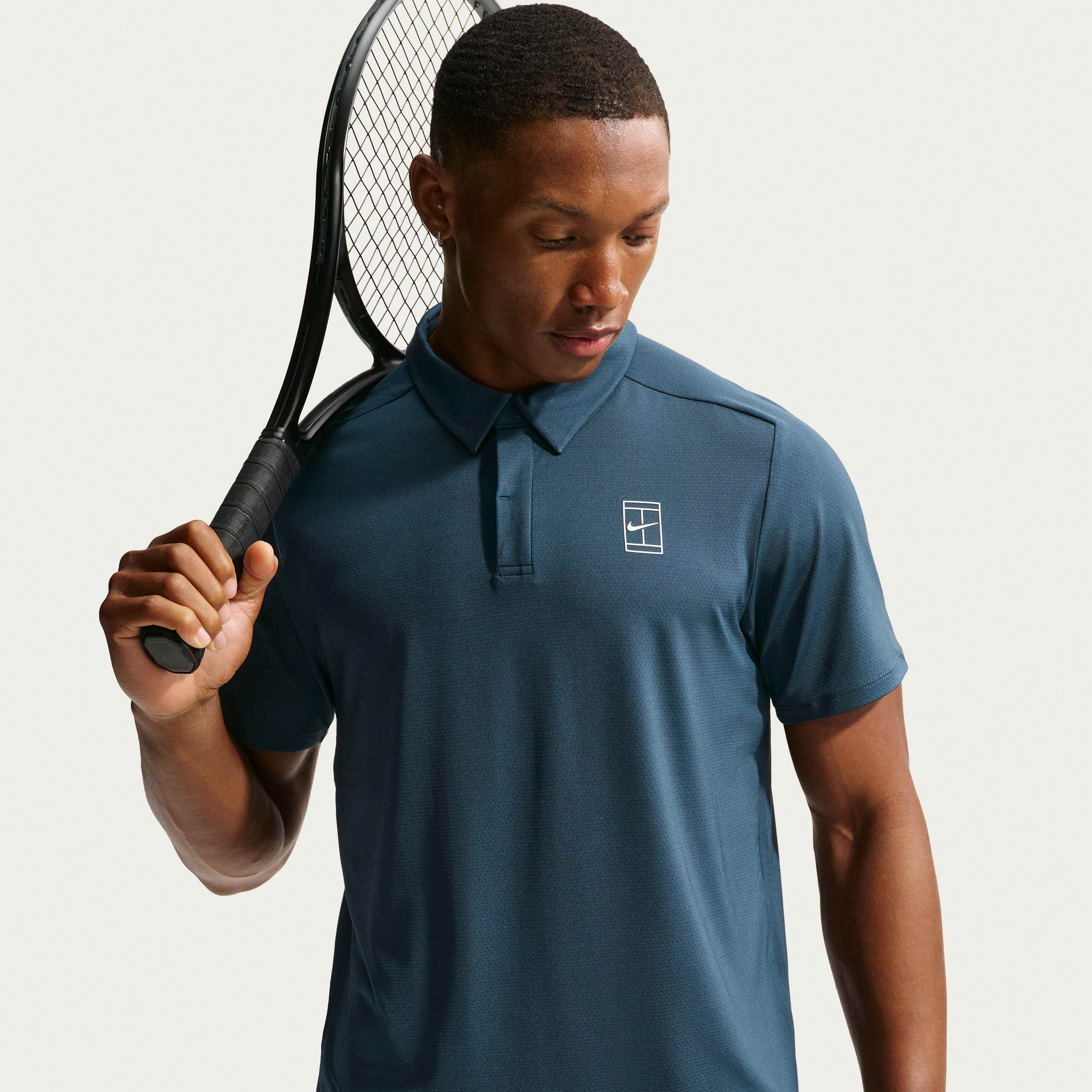 NikeCourt Advantage image number 2