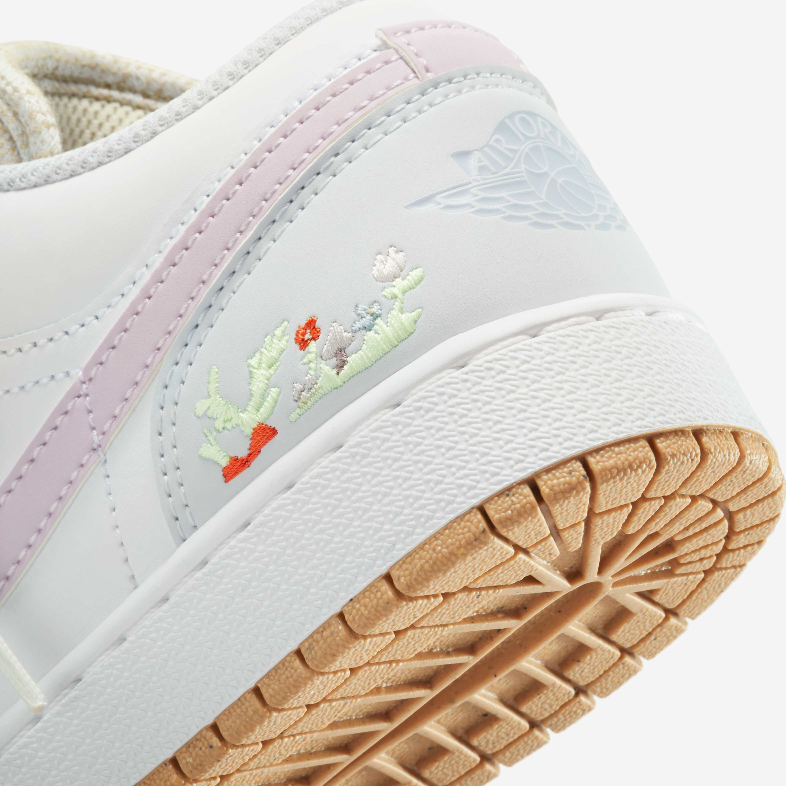 Air Jordan 1 Low SE image number 7