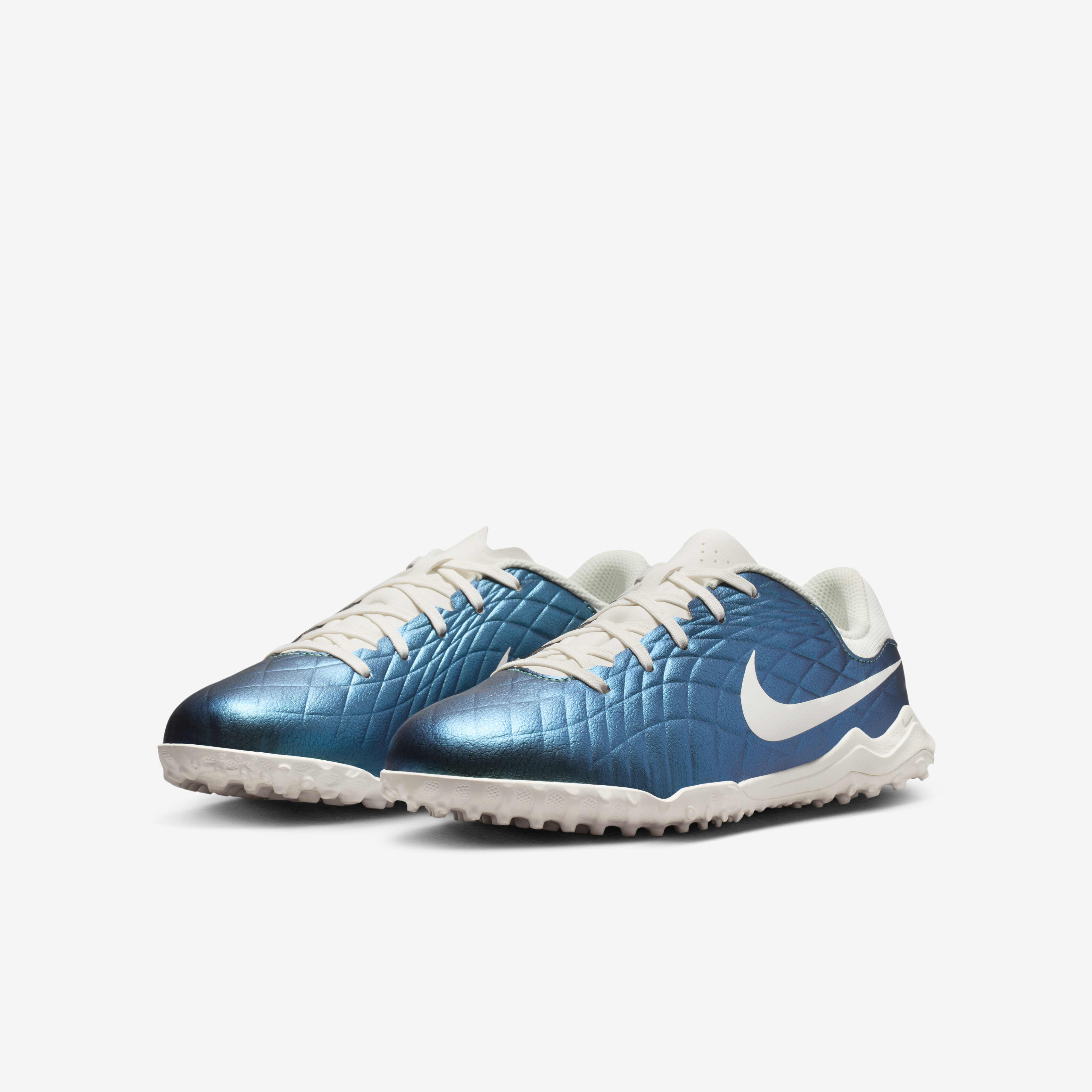 Nike Jr. Tiempo Emerald Legend 10 Academy image number 4