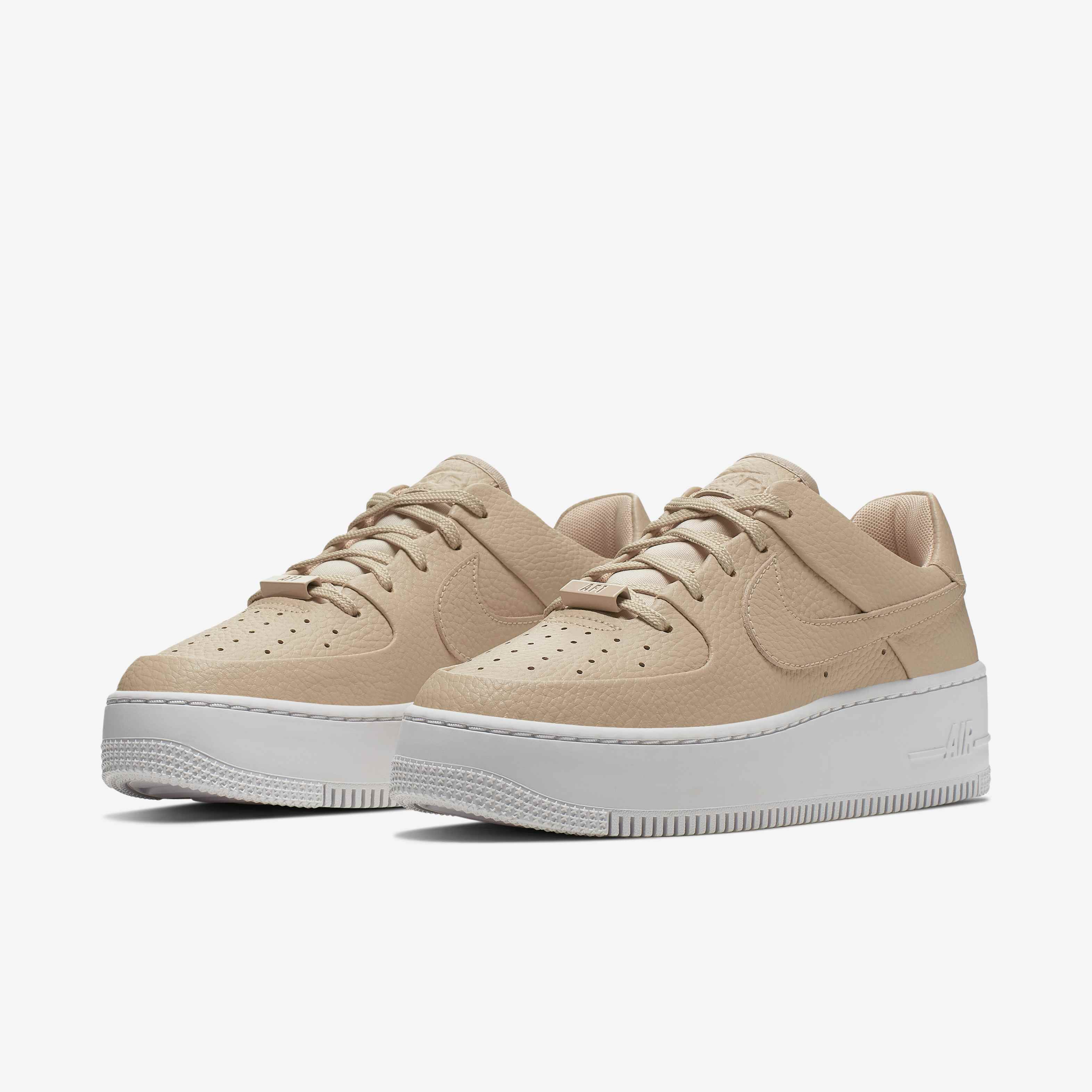 Nike Air Force 1 Sage Low image number 4