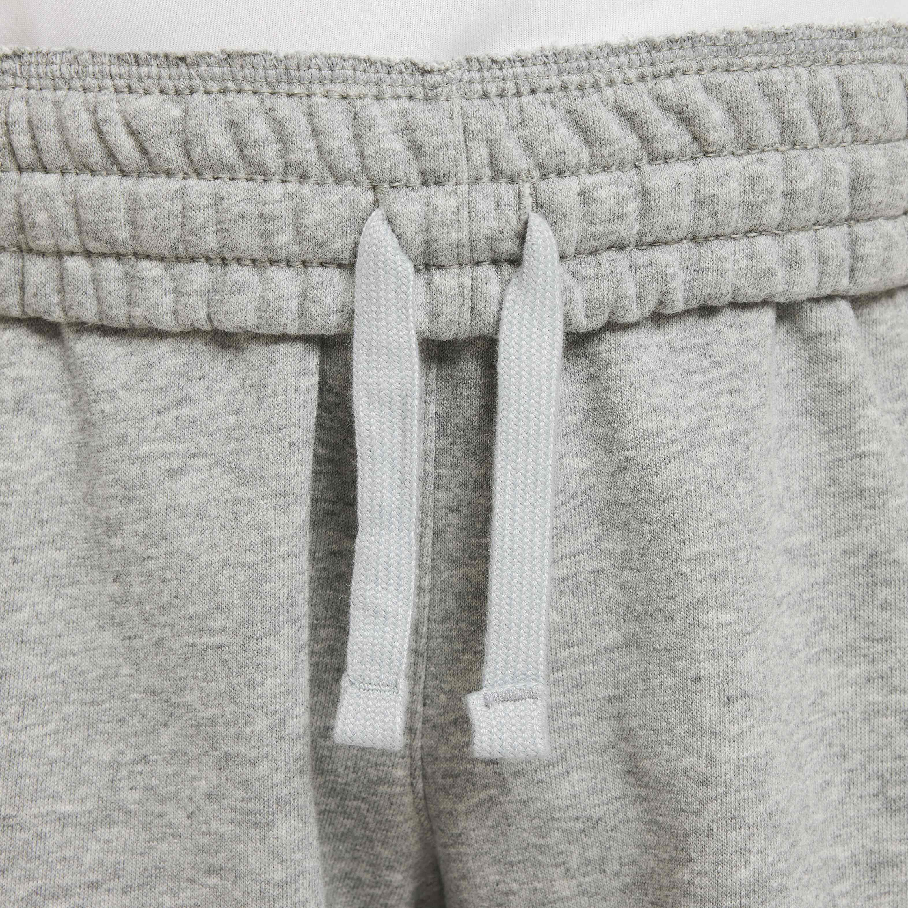 Nike Sportswear Club image number 3