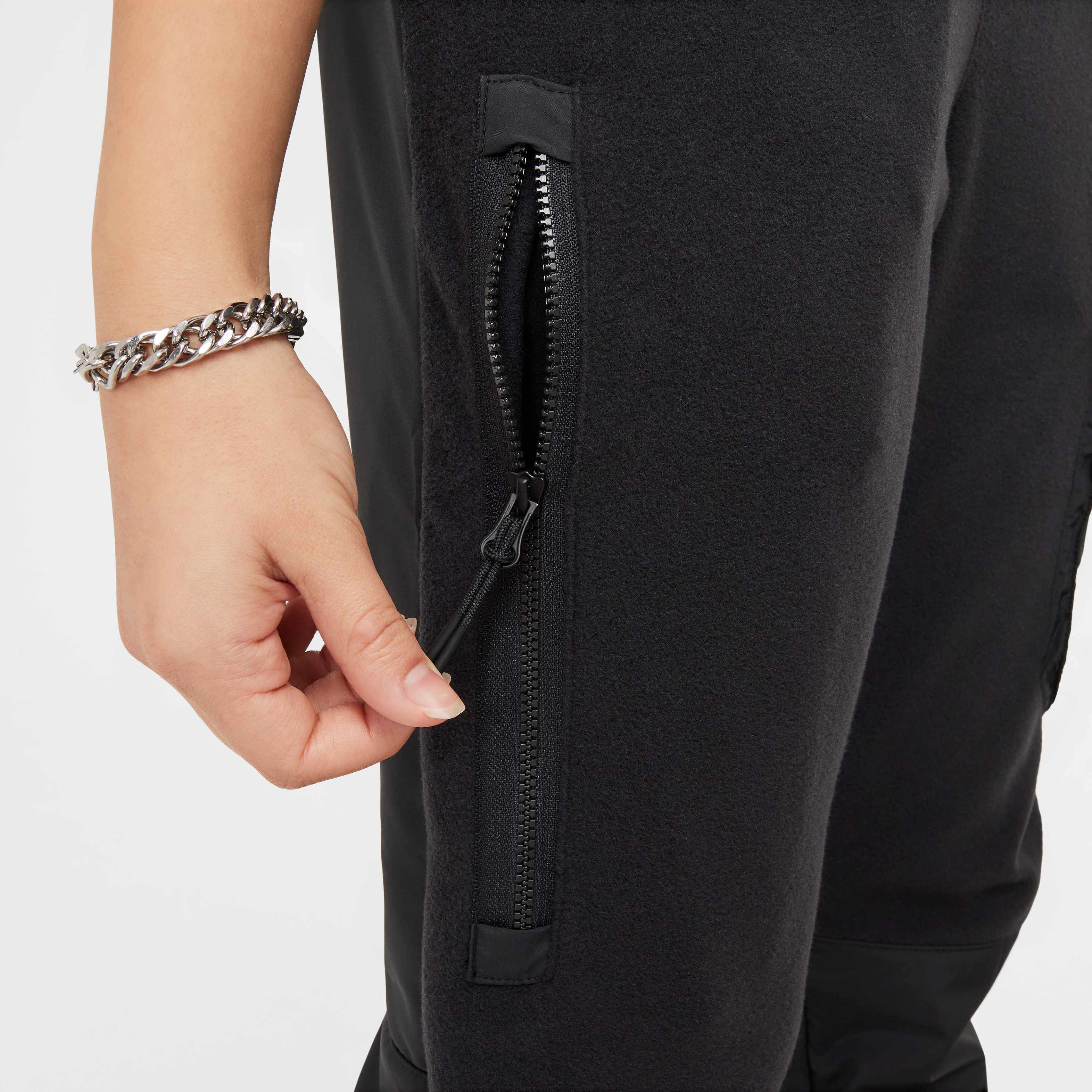 نايكي سبورتسوير سيتي يوتيليتي ايزي أون image number 5