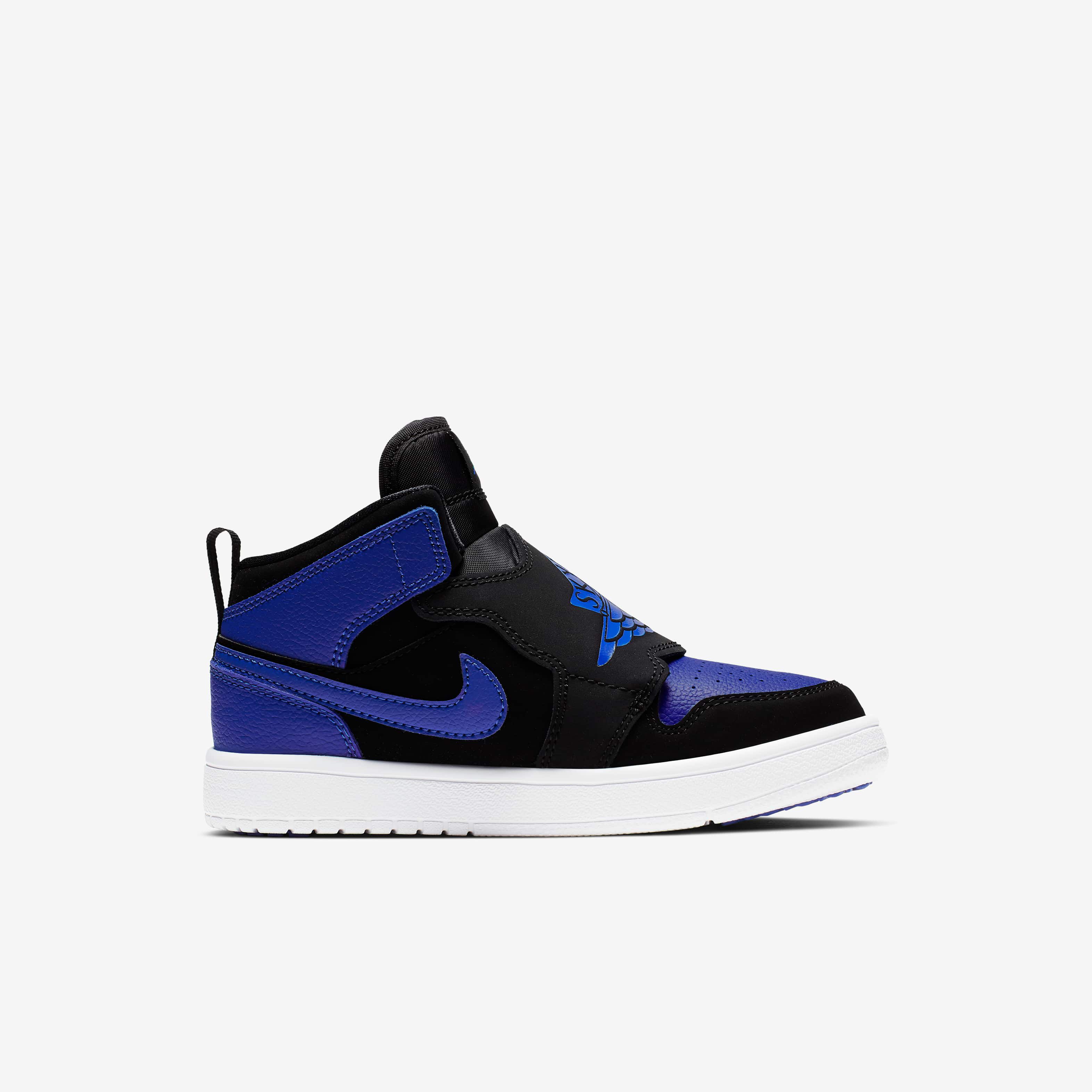 Sky Jordan 1 image number 2