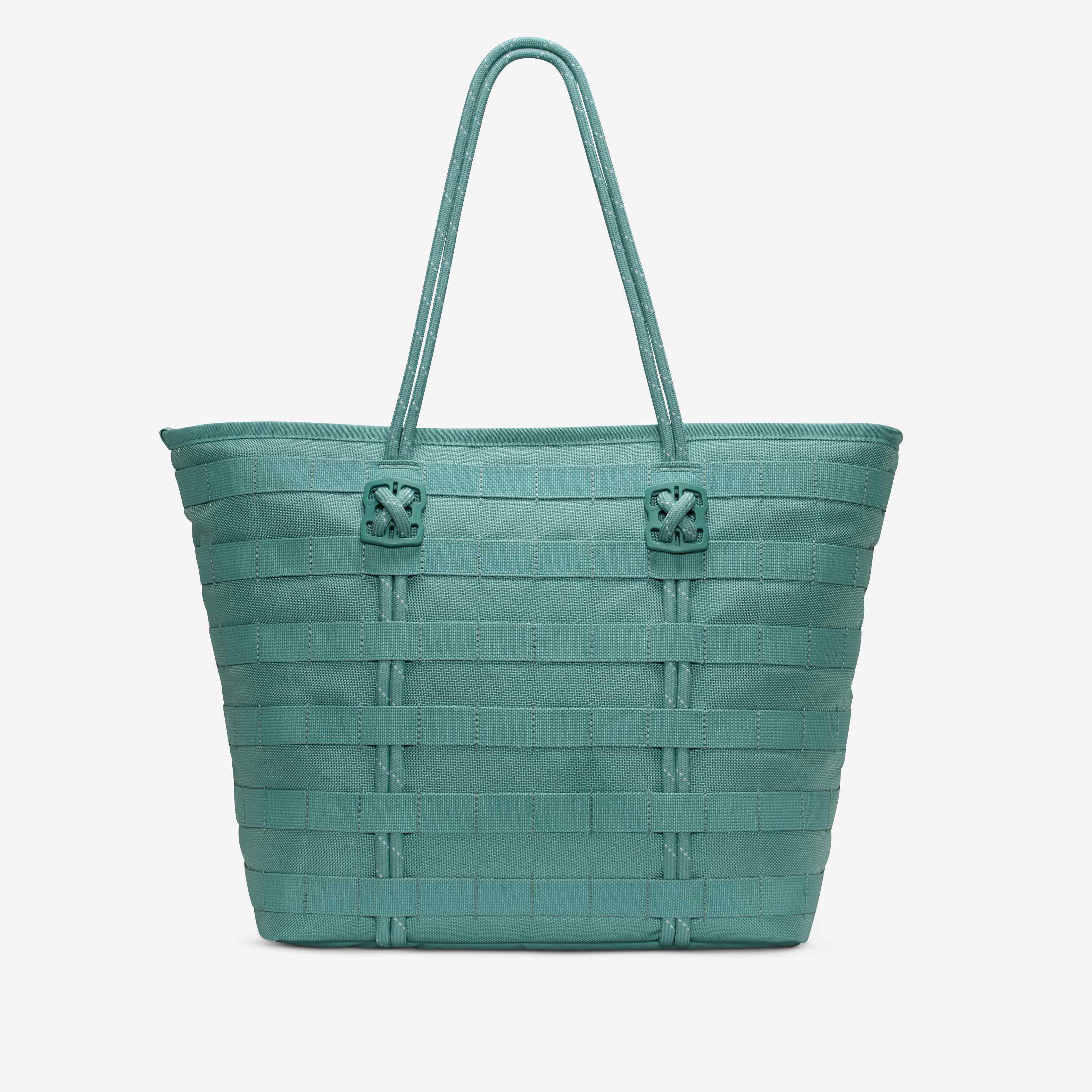 نايكي سبورتسوير image number 2