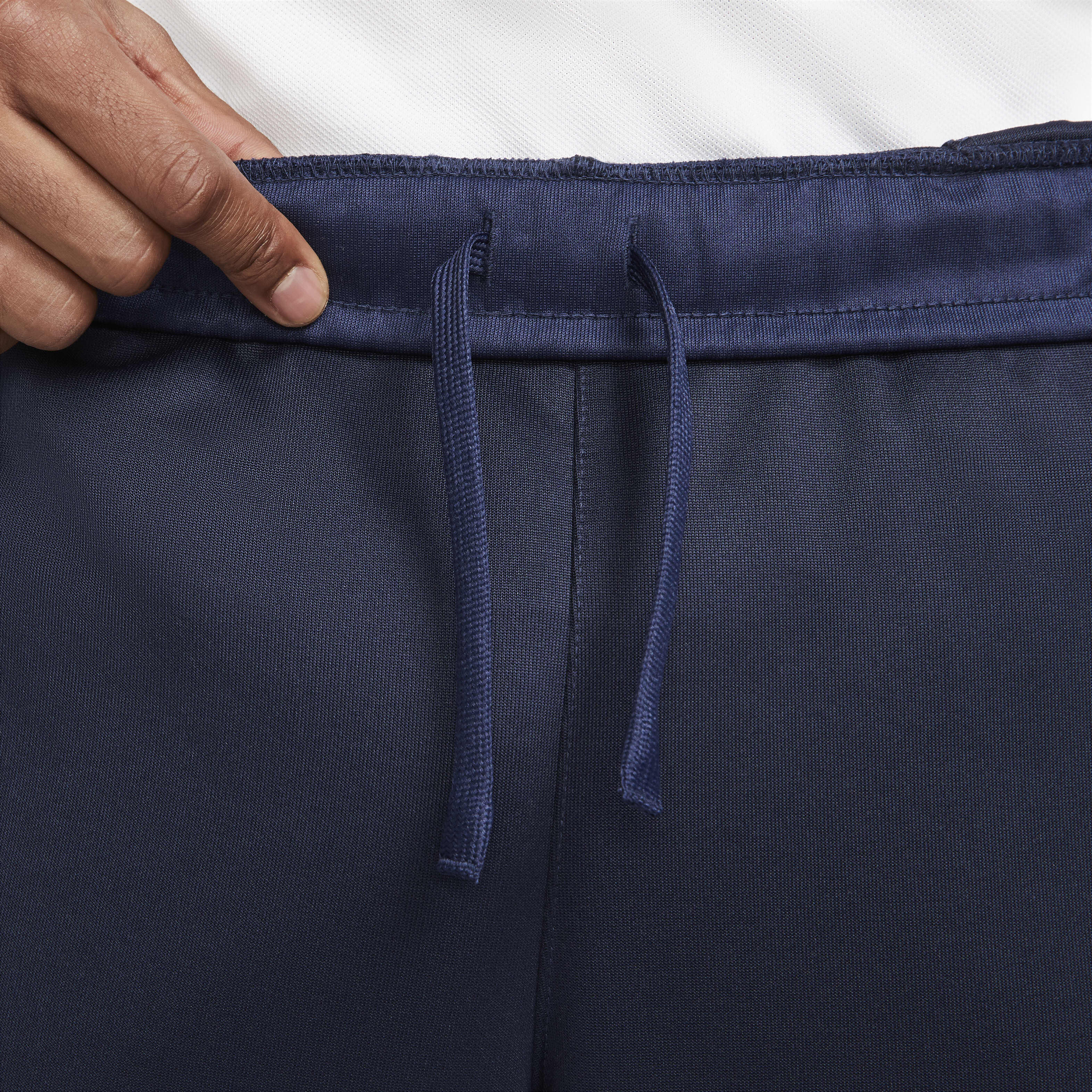 Nike Sportswear Repeat image number 5