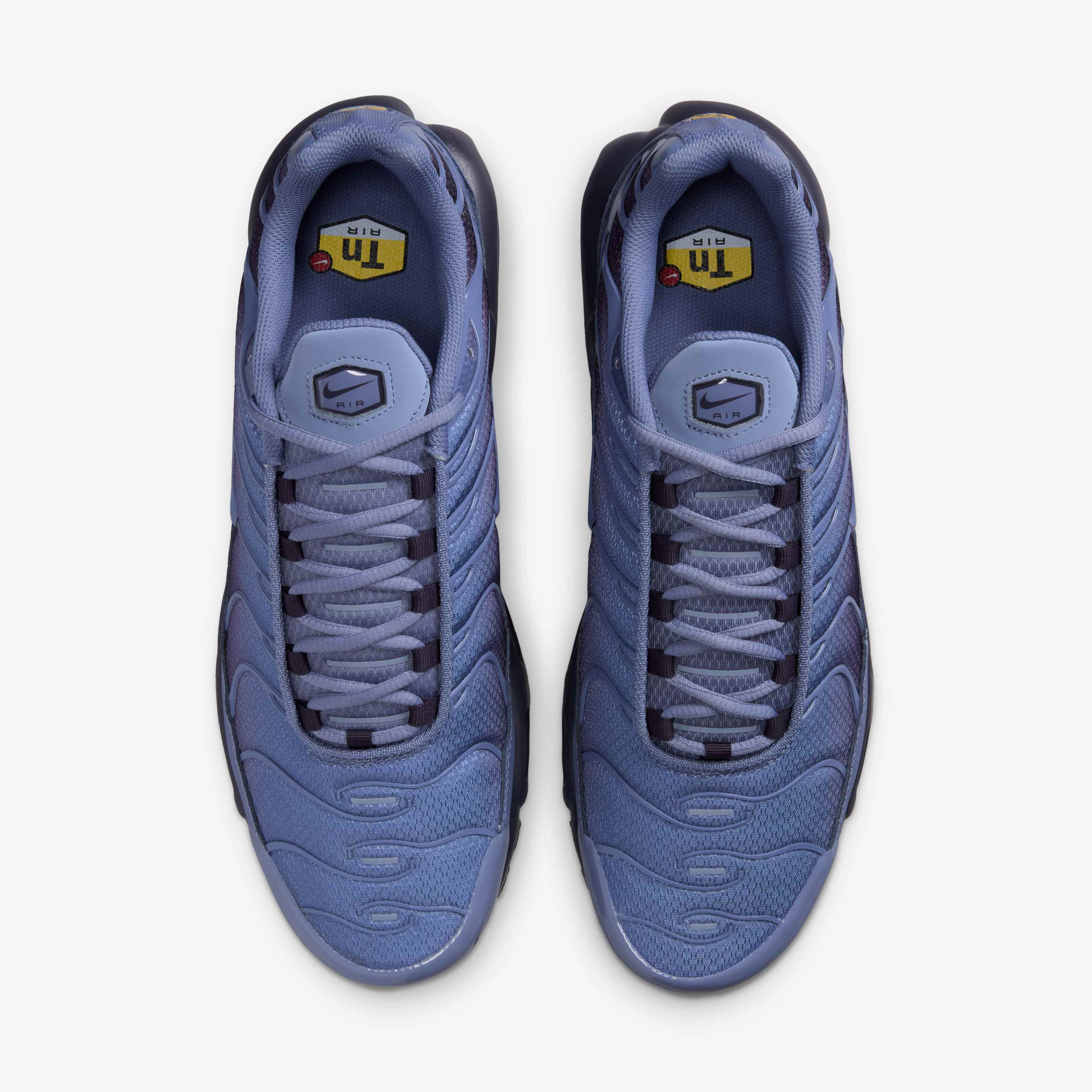 Nike Air Max Plus image number 3