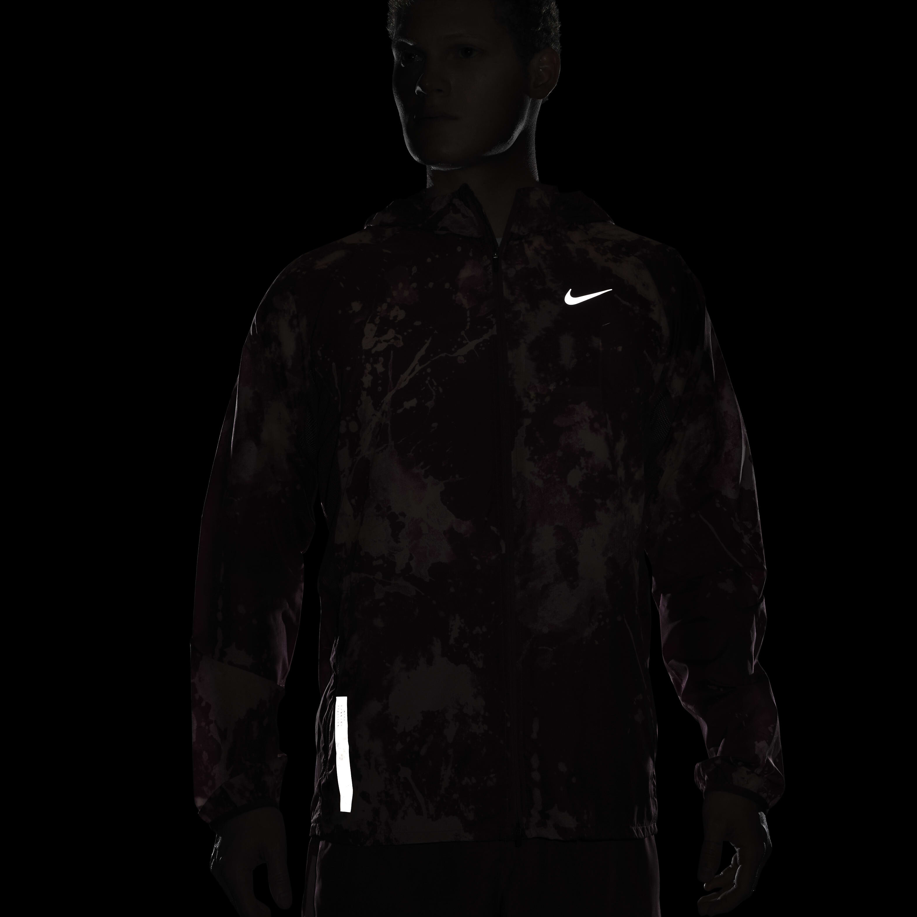Buy Nike Repel Run Division Men s Running Jacket Nike Saudi Official