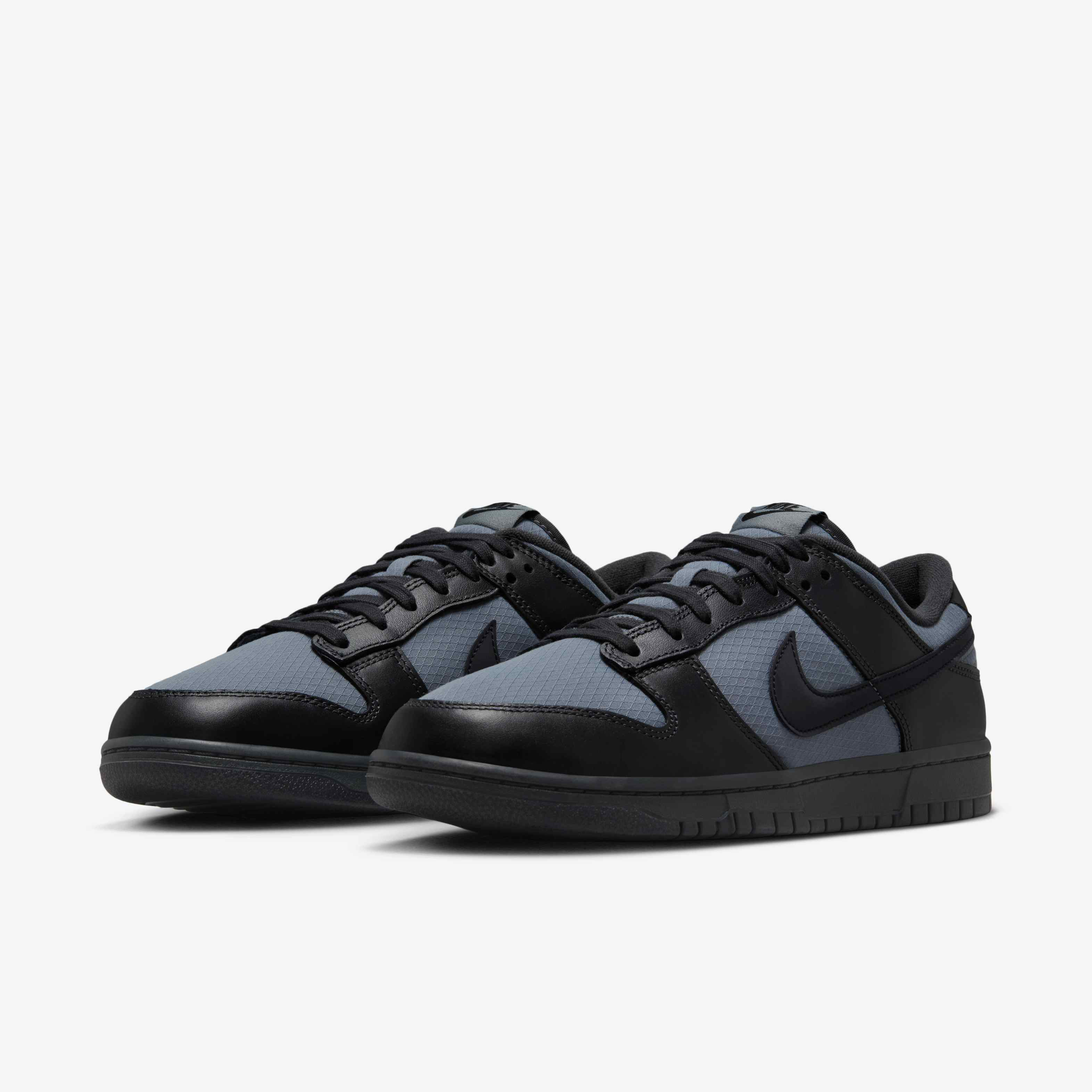 Nike Dunk Low Retro SE image number 4