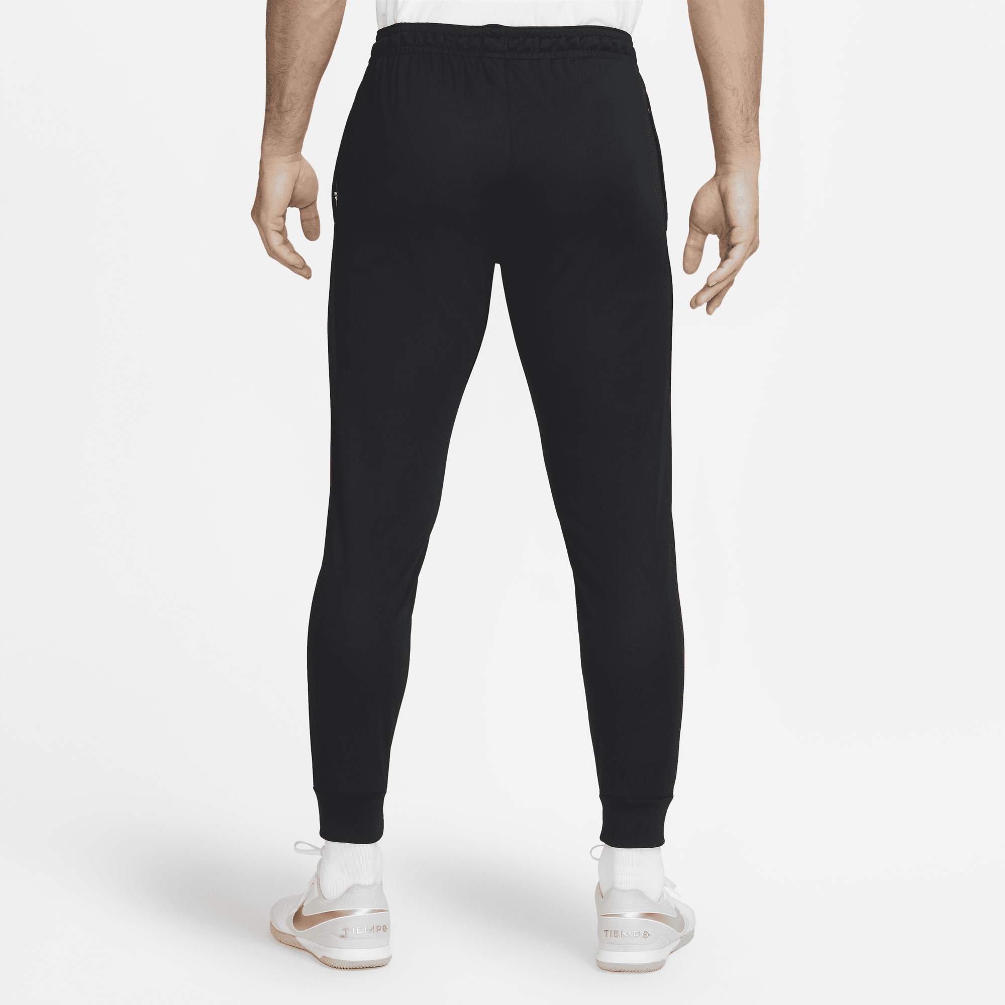 Nike academy 16 tech knit training pants hotsell pocketed