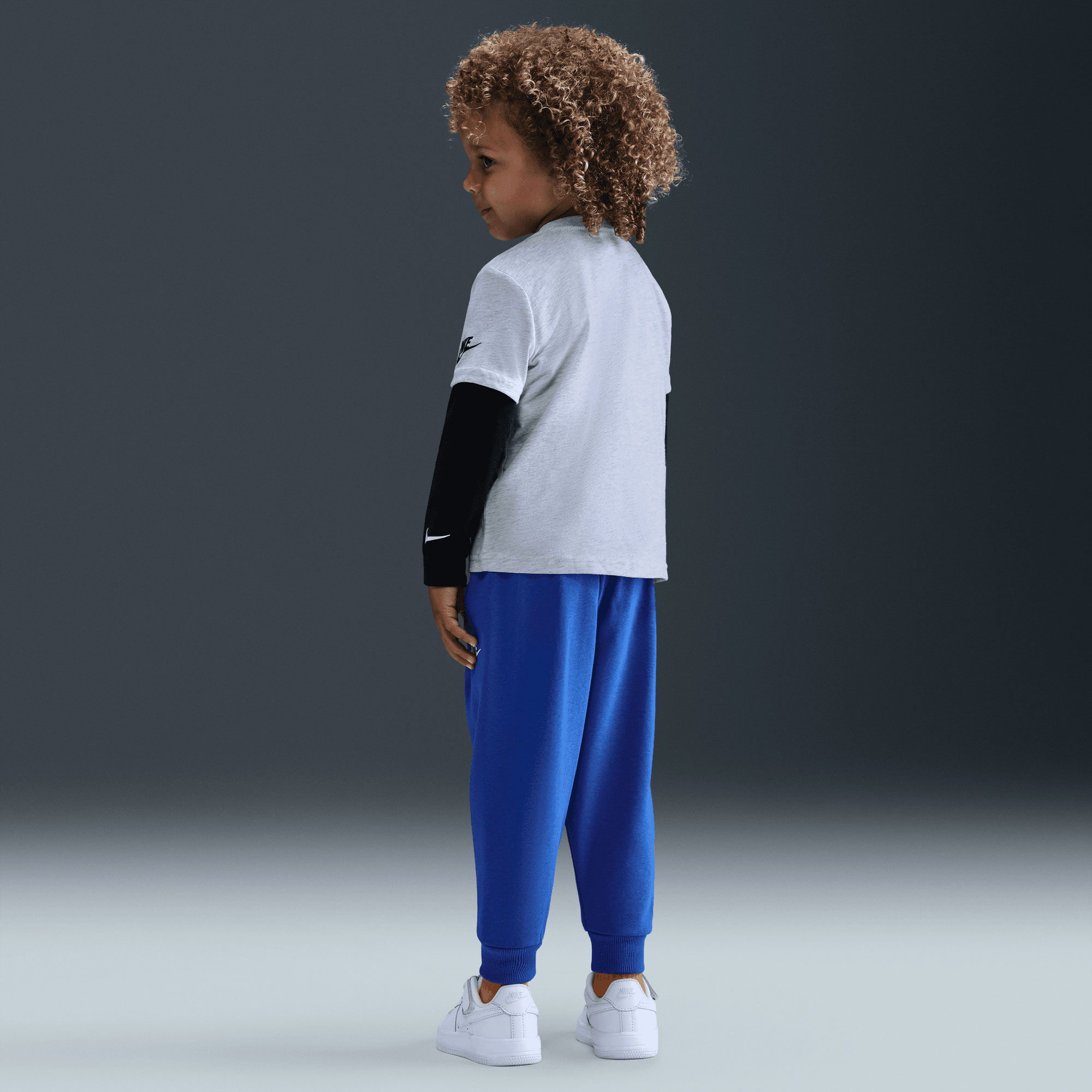 نايكي كلوب image number 3