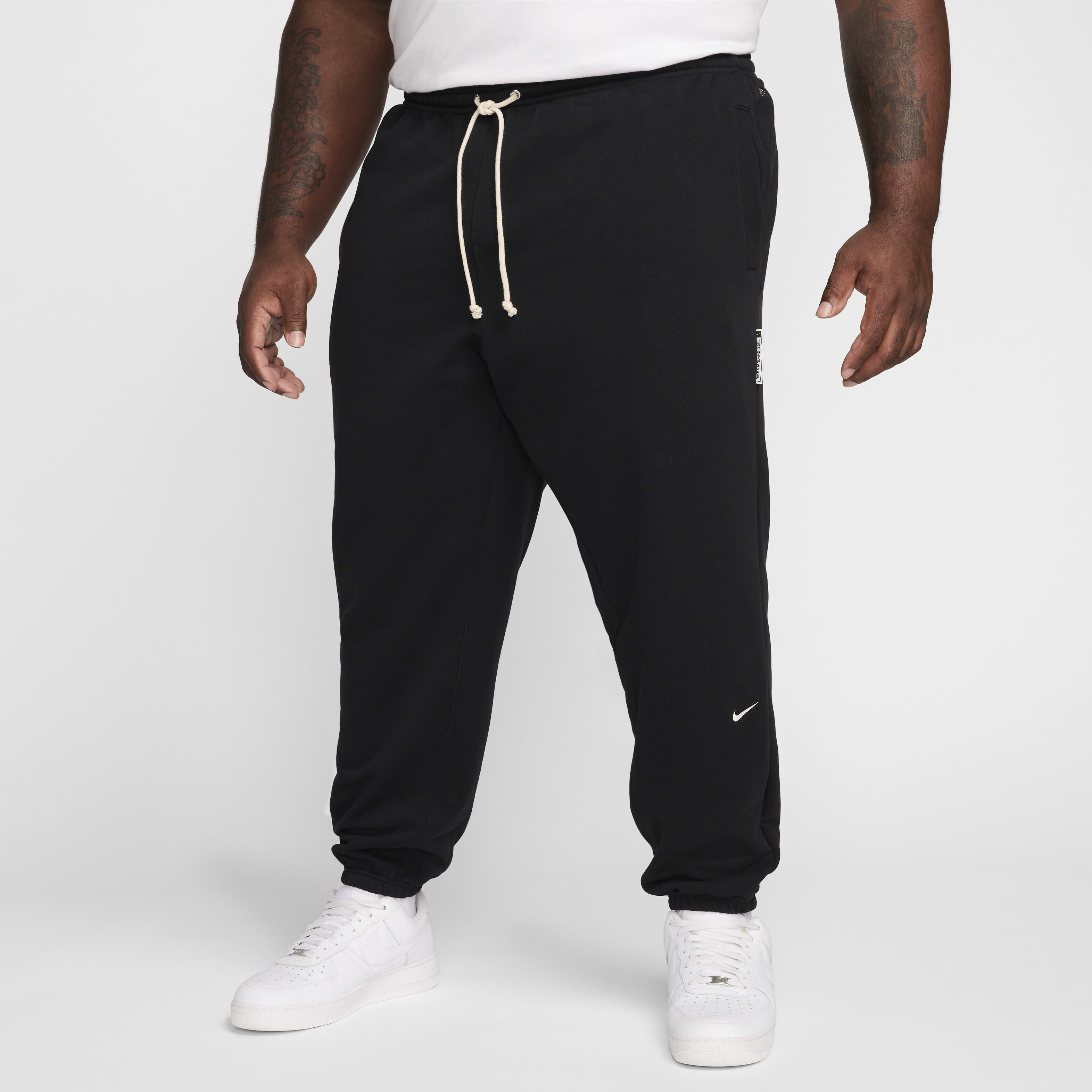 Nike Standard Issue image number 7