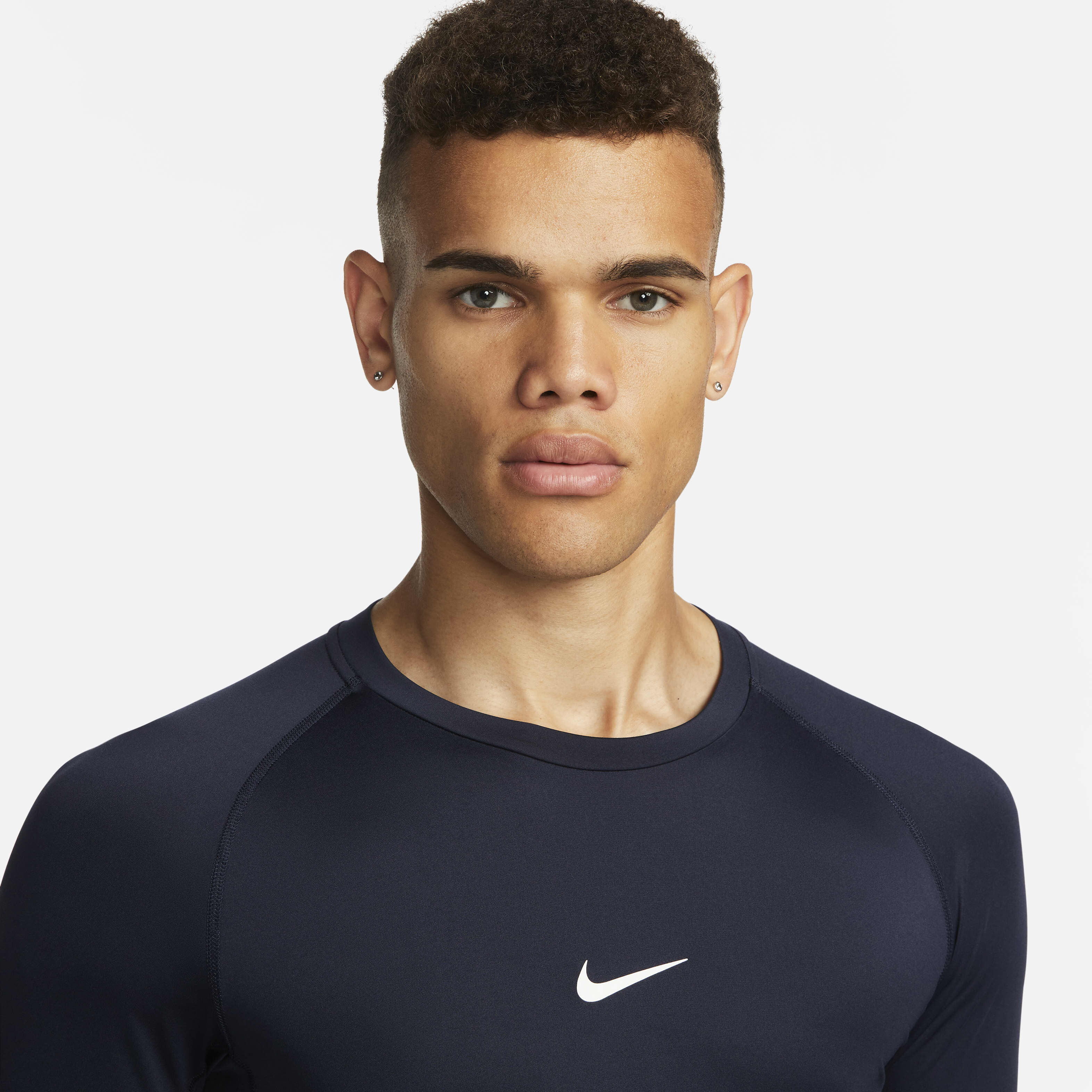 Buy Nike Pro Men's Dri-FIT Tight Long-Sleeve Fitness Top - Obsidian/White |  Nike Saudi Official