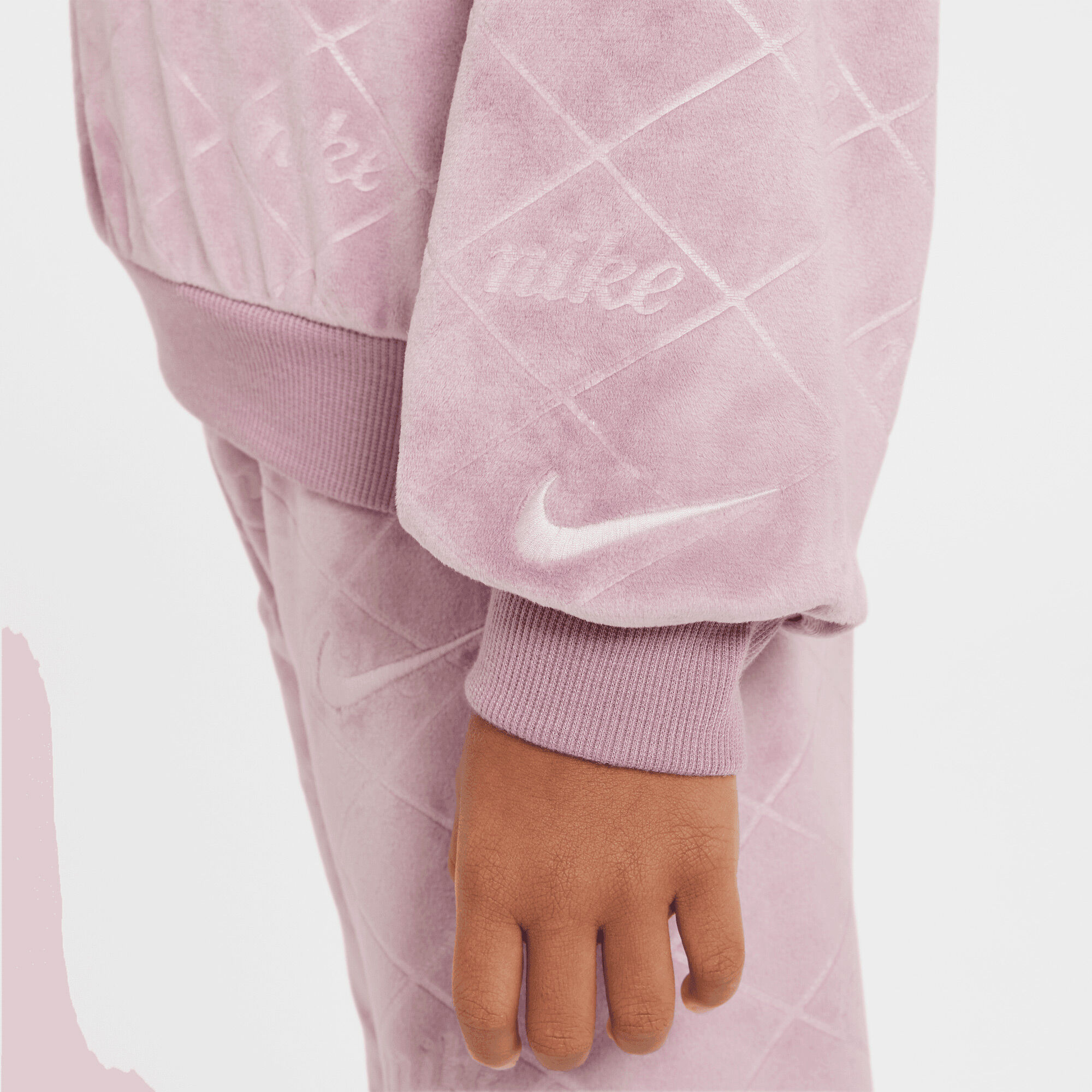 Nike image number 4