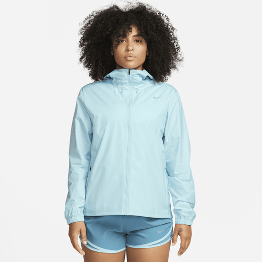Nike Essential