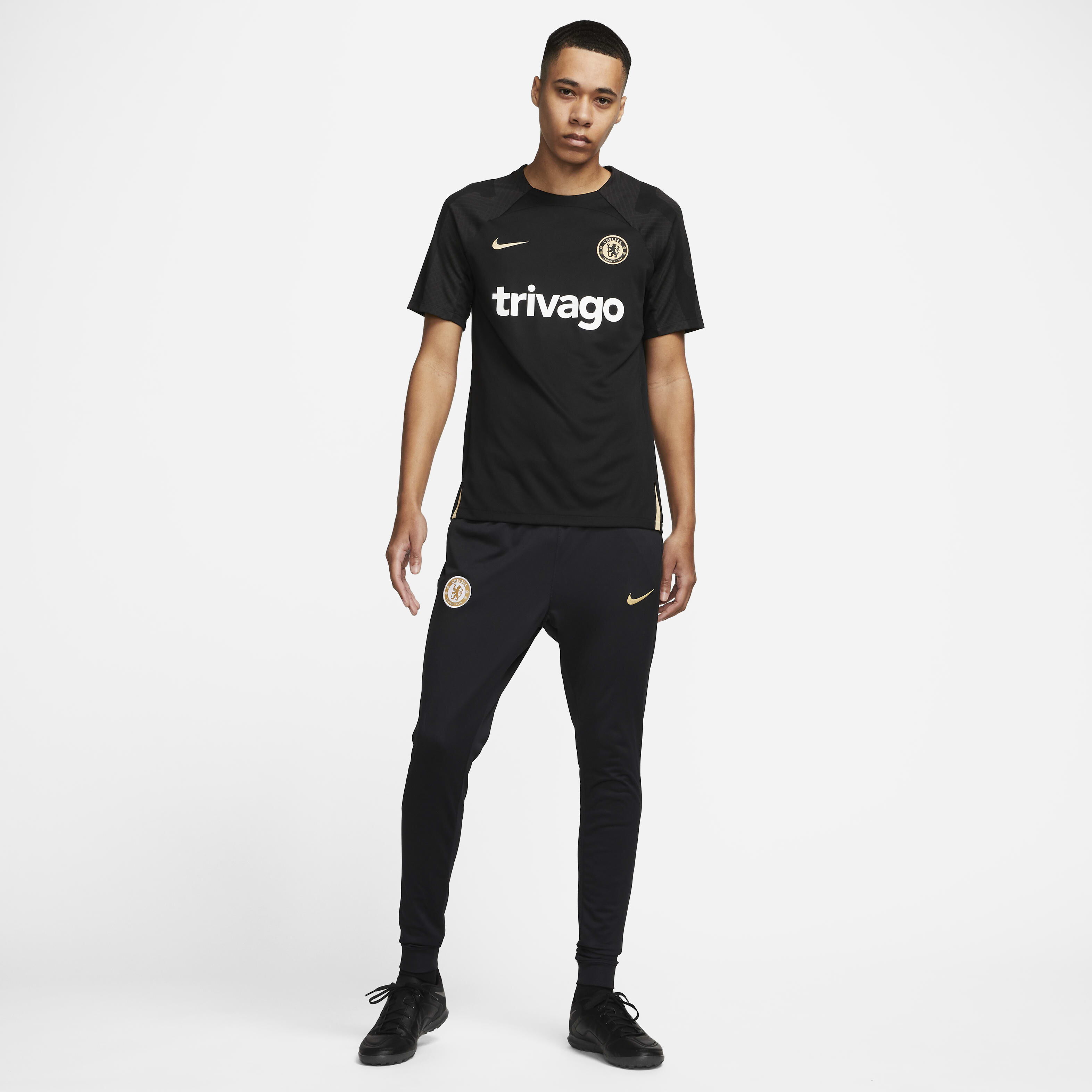 Chelsea F.C. Strike image number 5