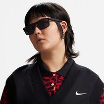 Nike NV03