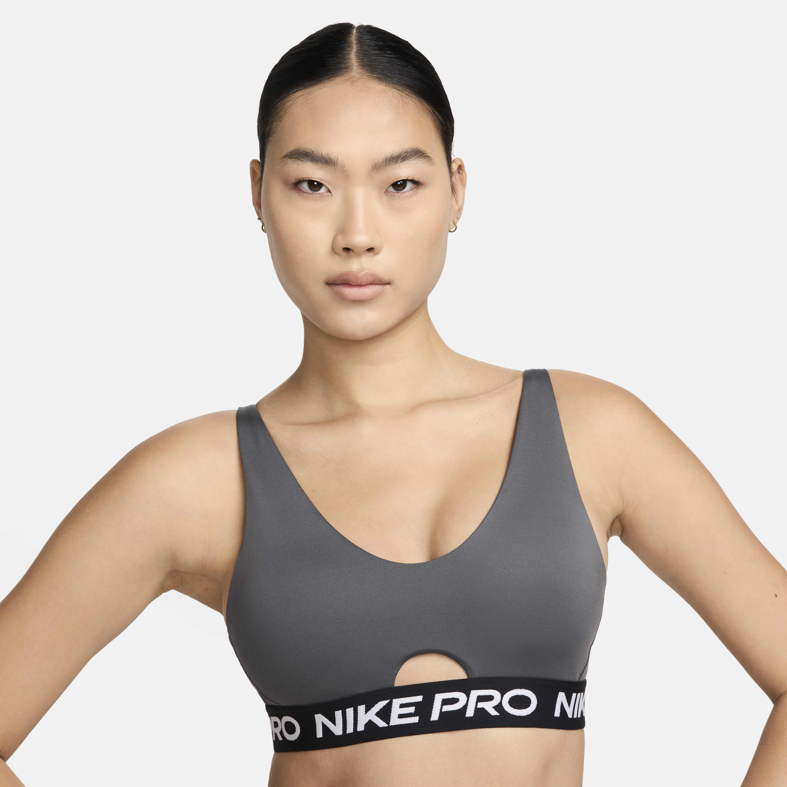Nike Pro Indy Plunge image number 2