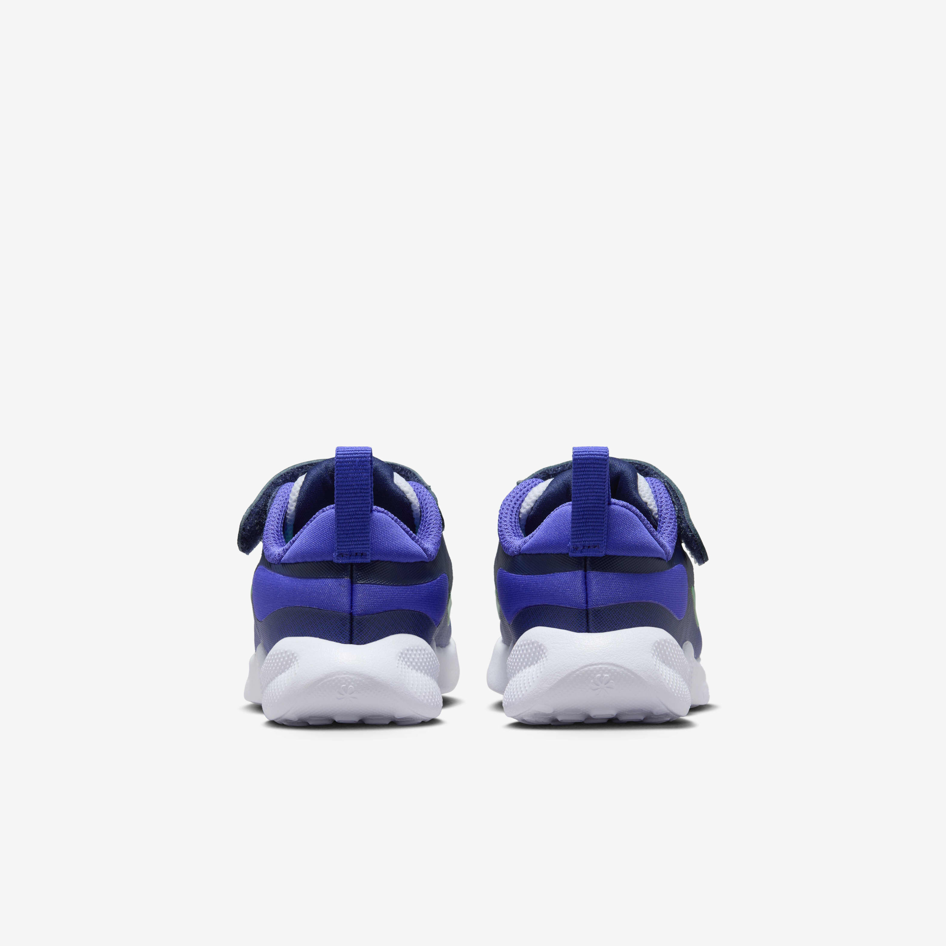 Nike Revolution 7 image number 5