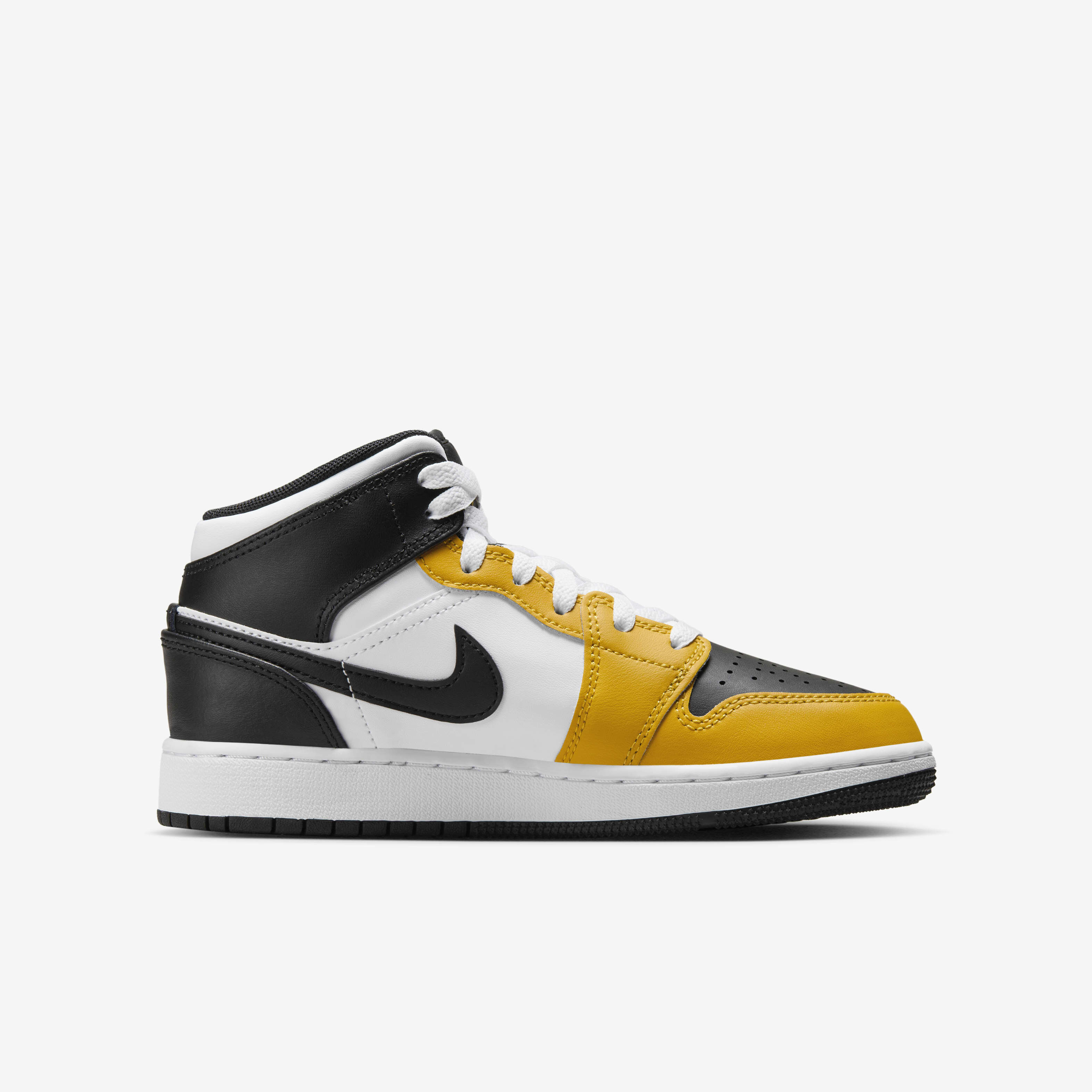 Air Jordan 1 Mid image number 2