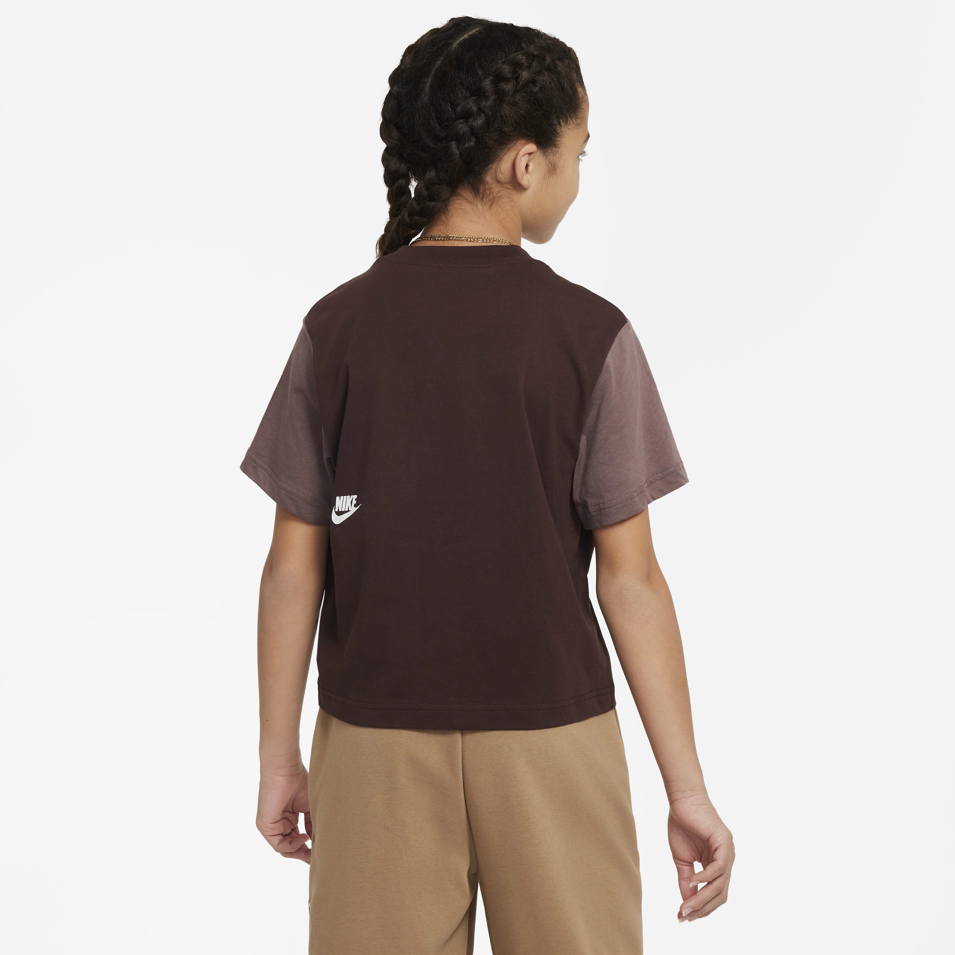 نايكي سبورتسوير ايسنشال image number 1