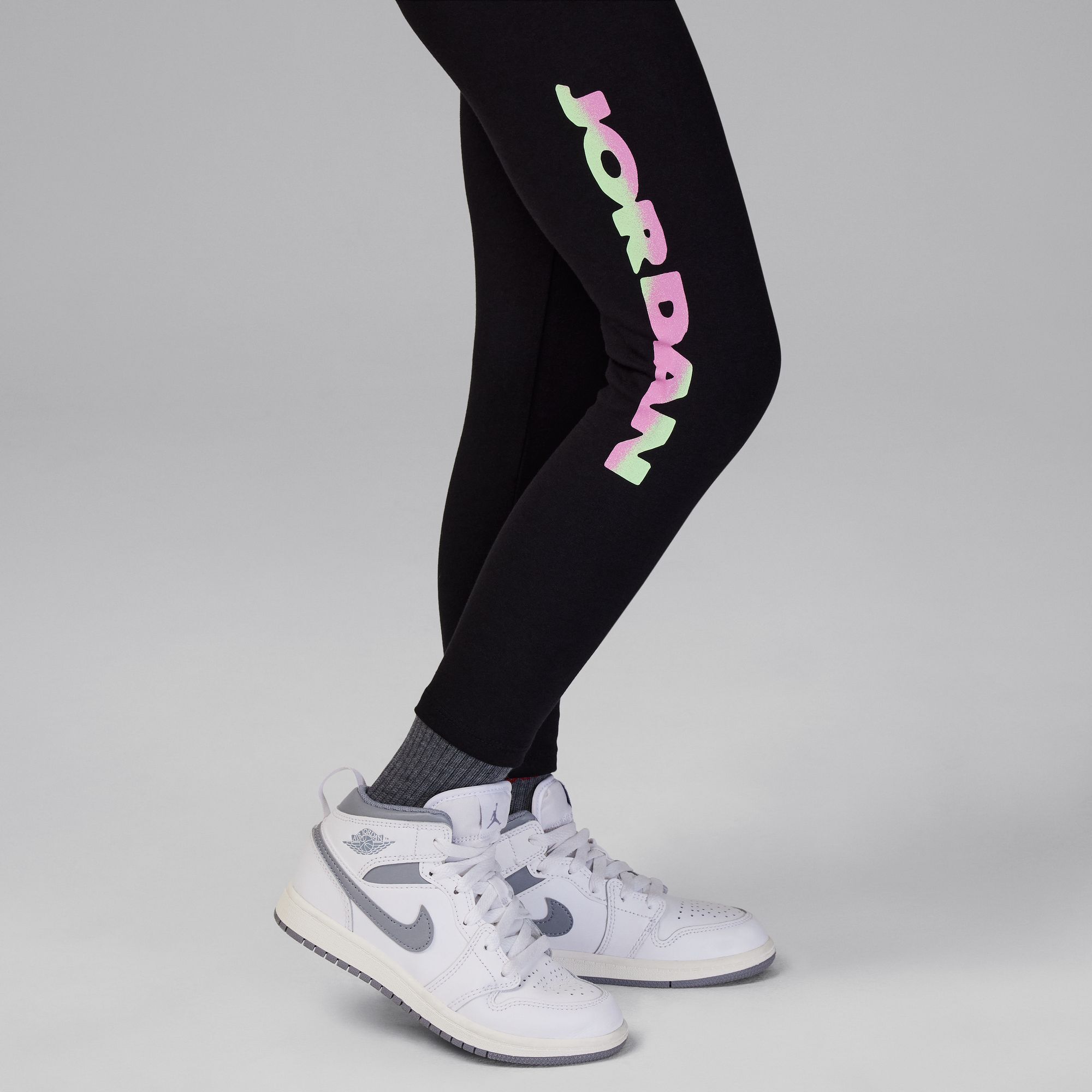 جوردن ديلوريس جوردن فلاورز image number 6