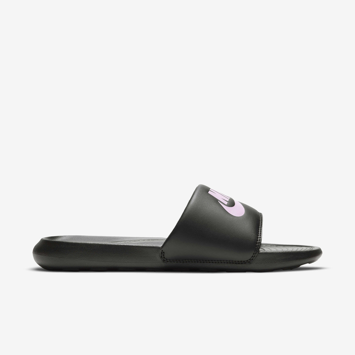 Nike Victori One image number 3 Nike Victori One image number 3