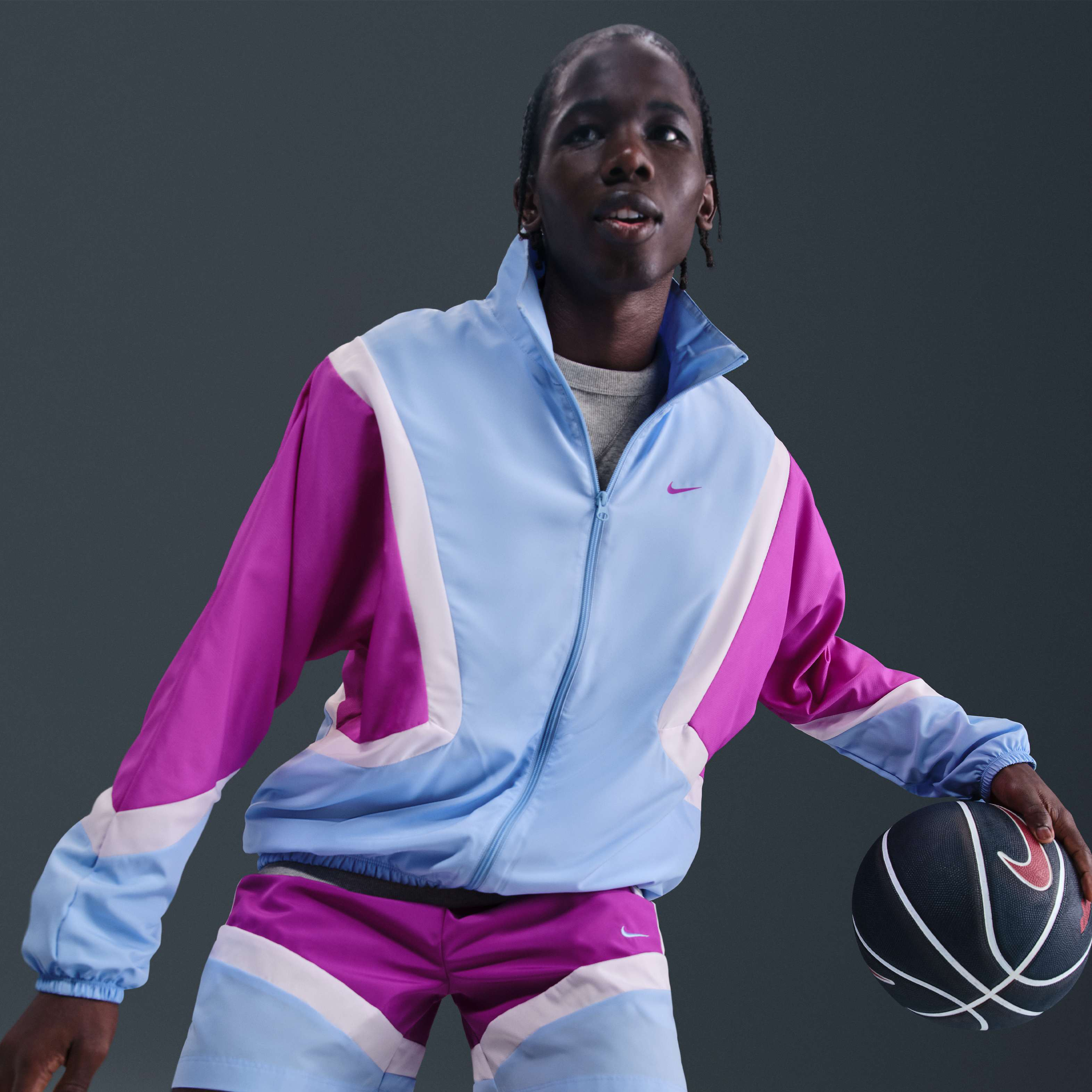 Nike Icon image number 4